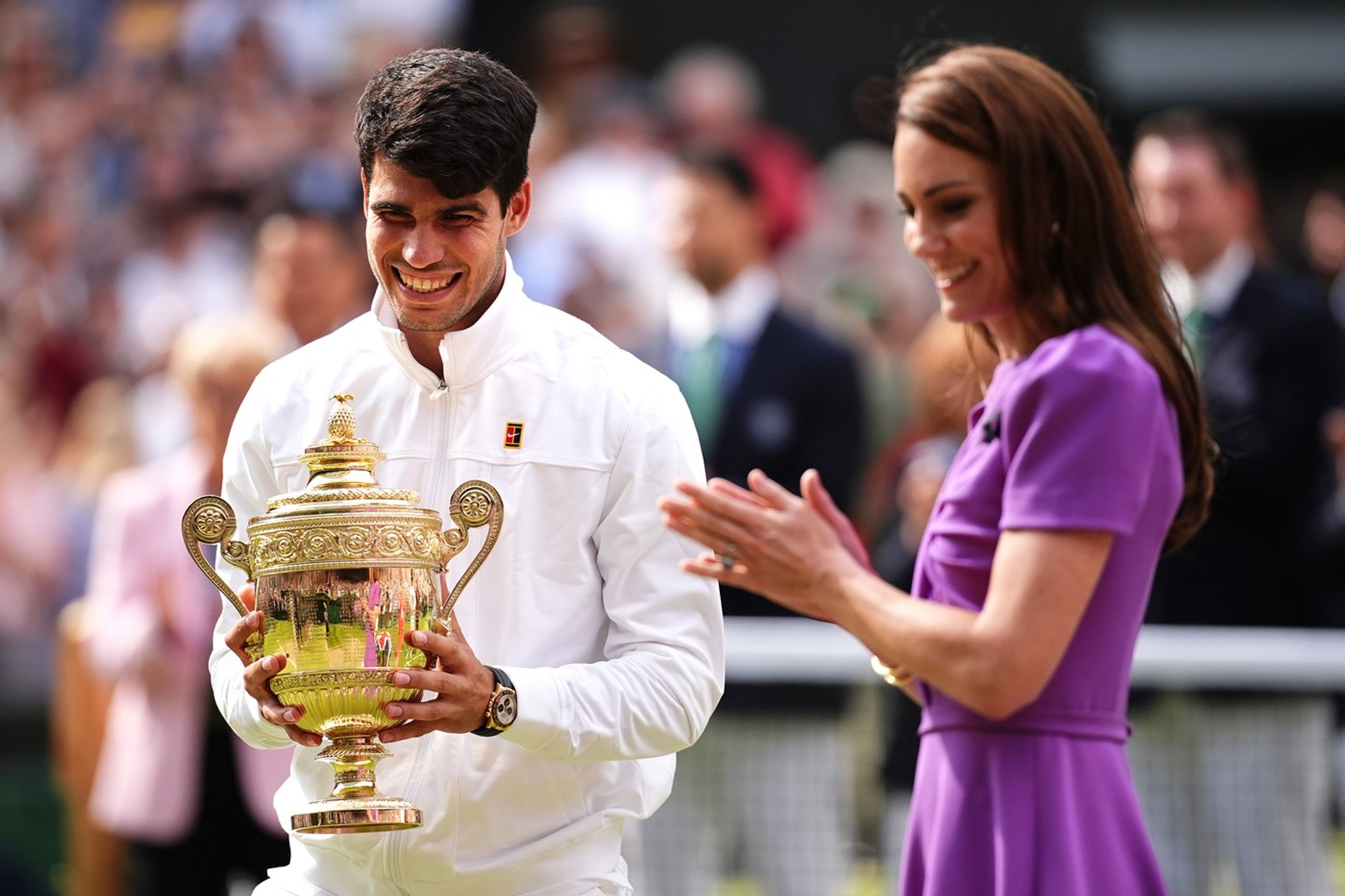 Princezna Kate s vítězem Wimbledonu Carlosem Alcarazem - Královská rodina (5/35)