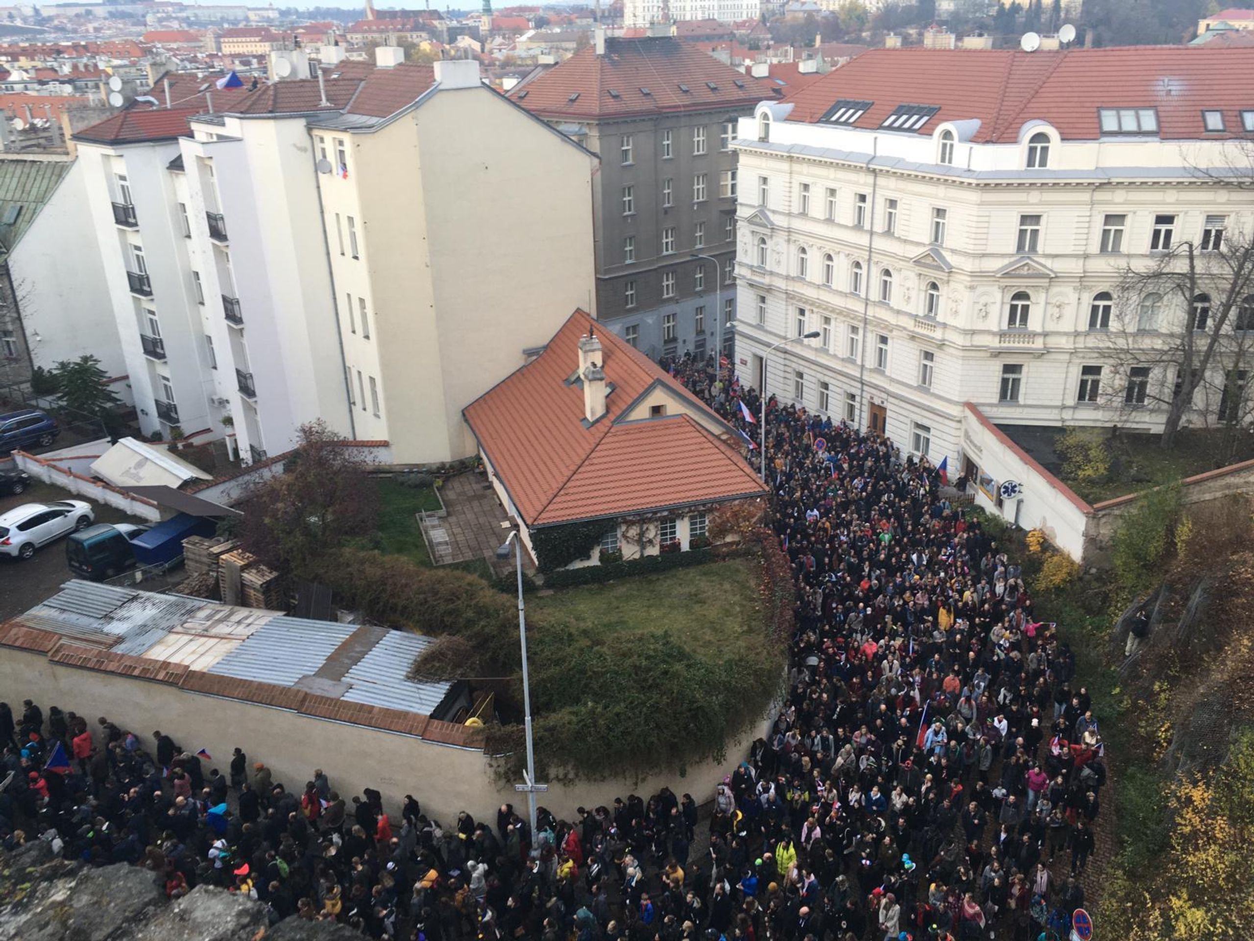 Sametový průvod - 5 - GALERIE: Sametový průvod (1/5)