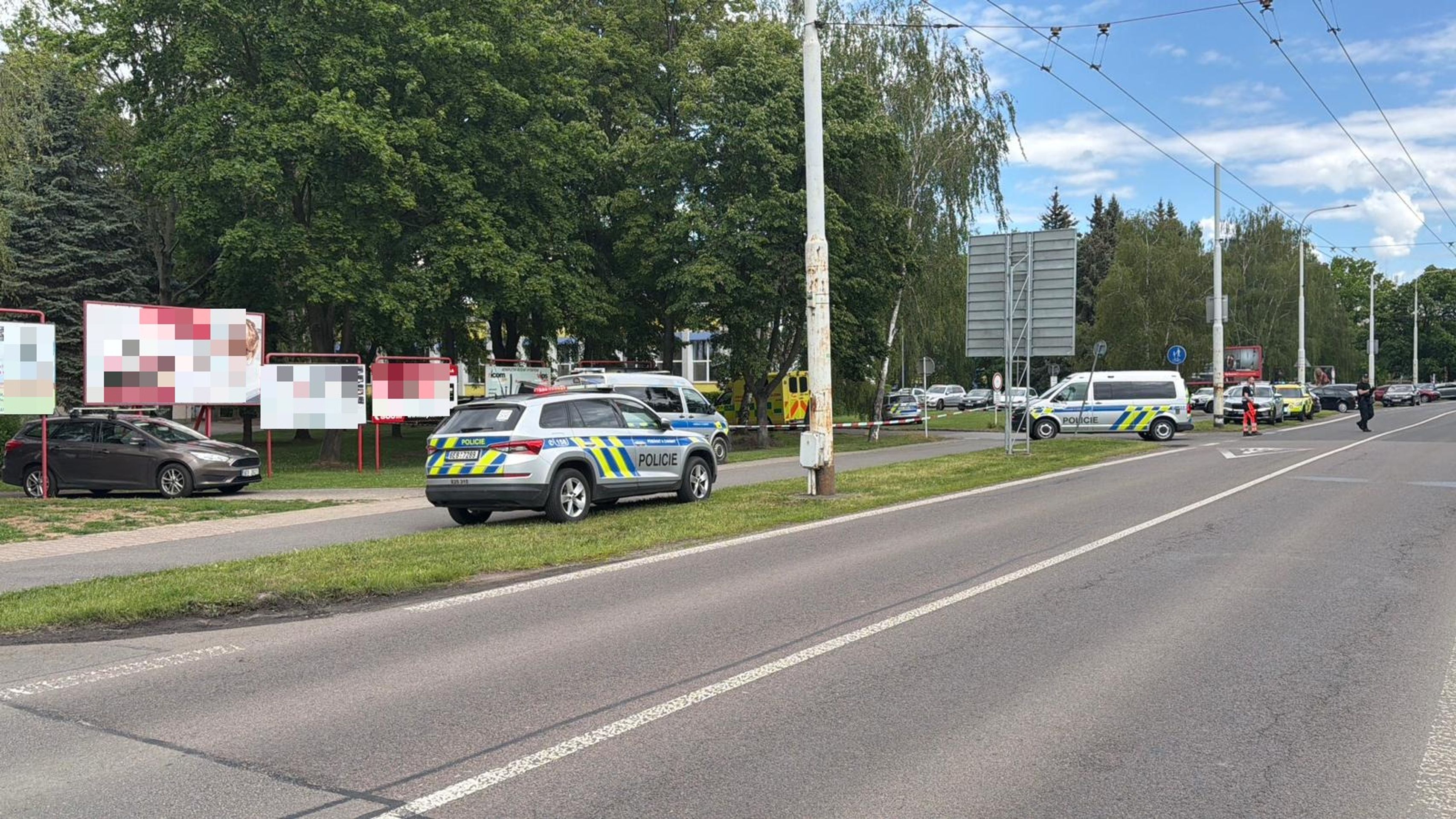 Policejní zásah na ulici Poděbradská v Pardubicích - Policejní zásah na ulici Poděbradská v Pardubicích (9/13)