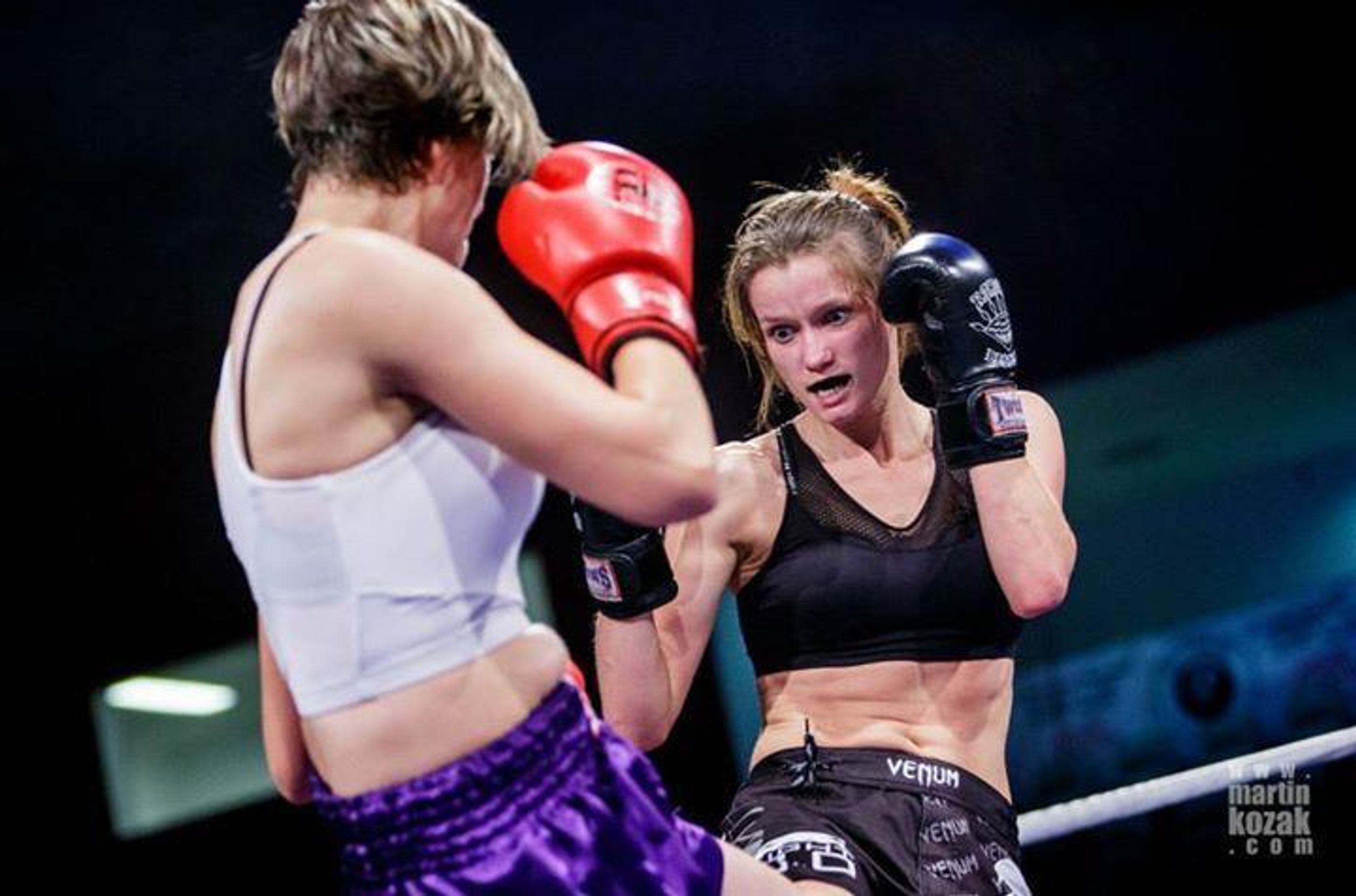 Kateřina při zápasechv kickboxu - GALERIE: Kateřina při zápasech v kickboxu (4/10)