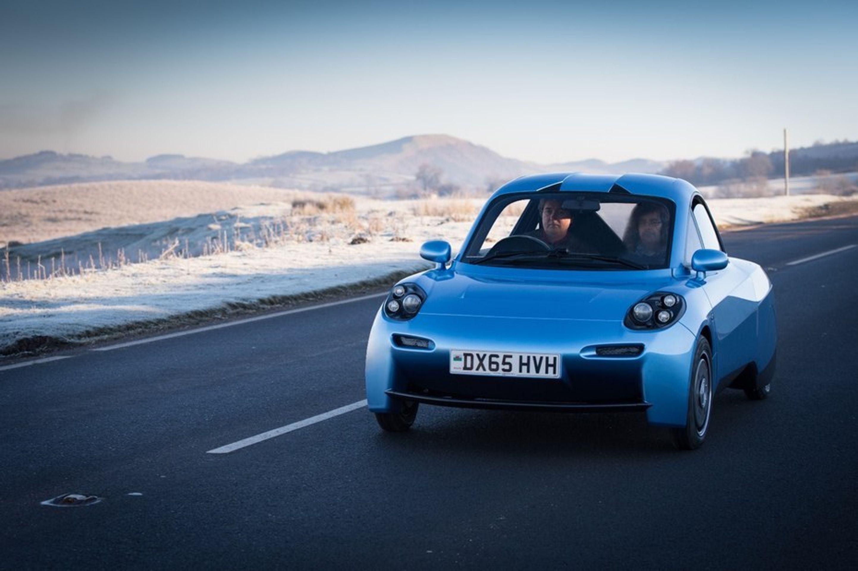 Nový automobil, který jezdí na vodík - 6 - GALERIE: Nový automobil, který jezdí na vodík (6/10)