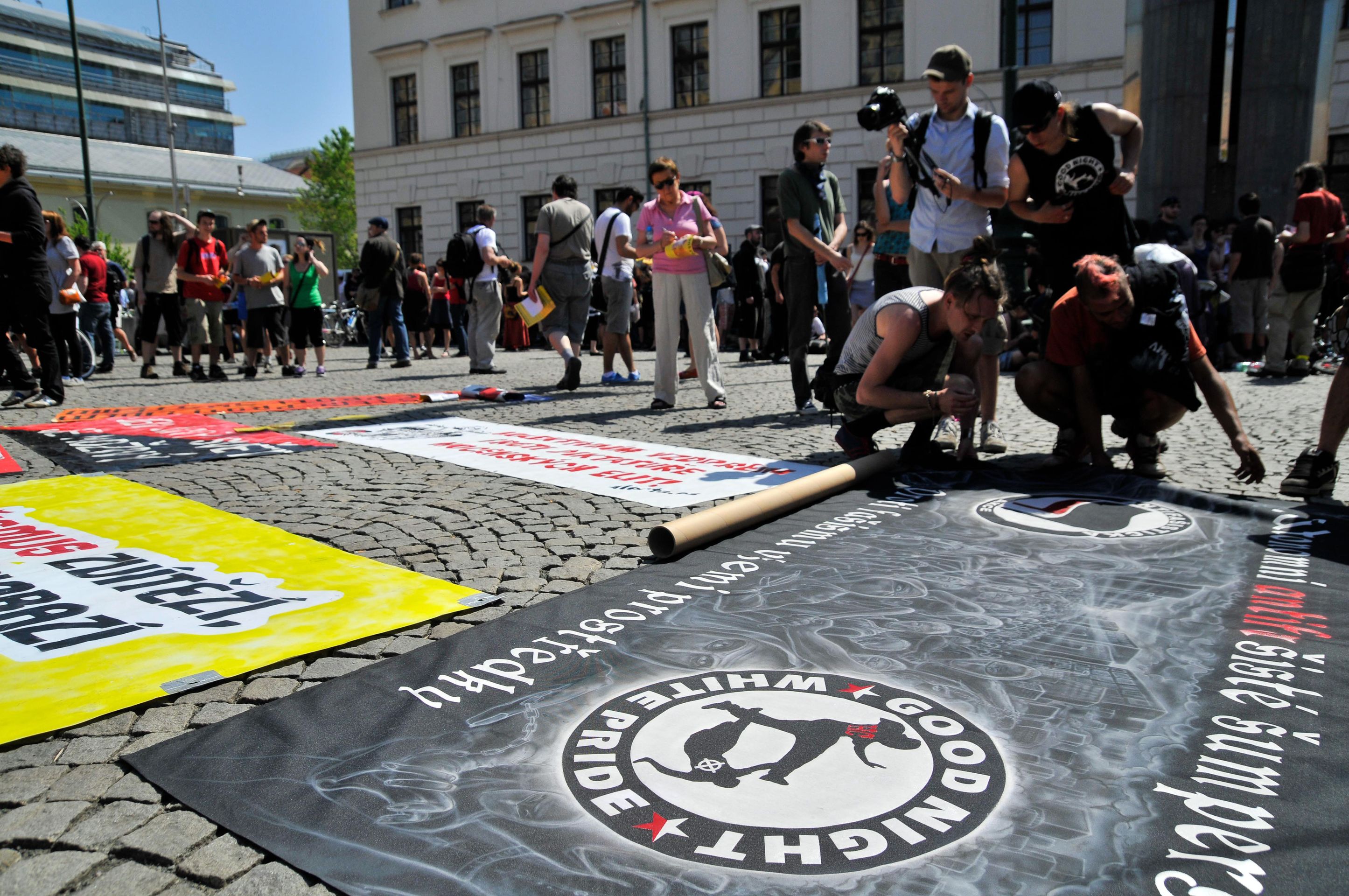 Shromáždění anarchistů v Praze - 2 - Oslavy Svátku práce - anarchisté (9/16)