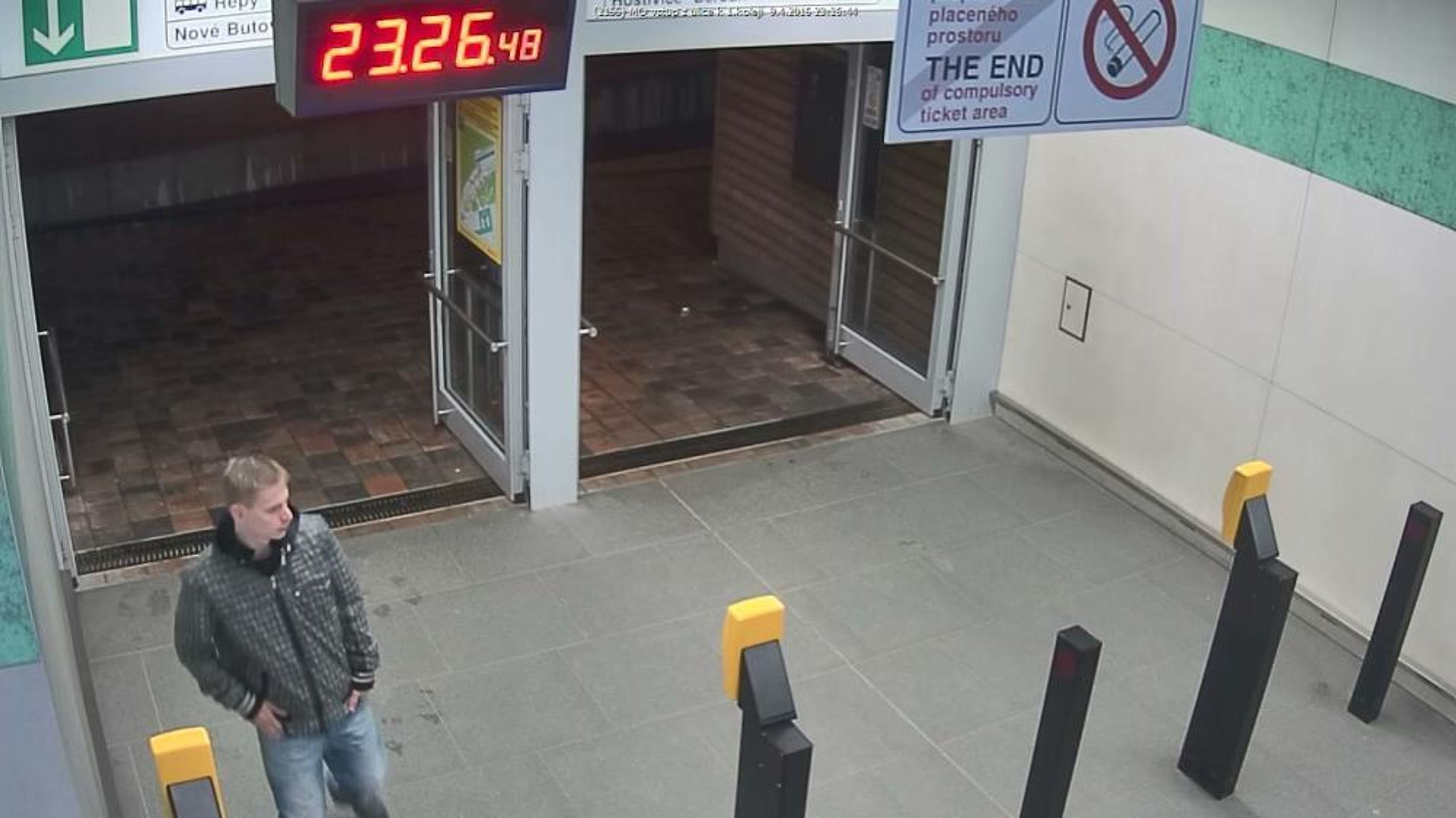 Pátrání po muži, který je podezřelý z napadení dívky v metru. - 4 - GALERIE: Pátrání po muži, který je podezřelý z napadení dívky v metru (4/6)