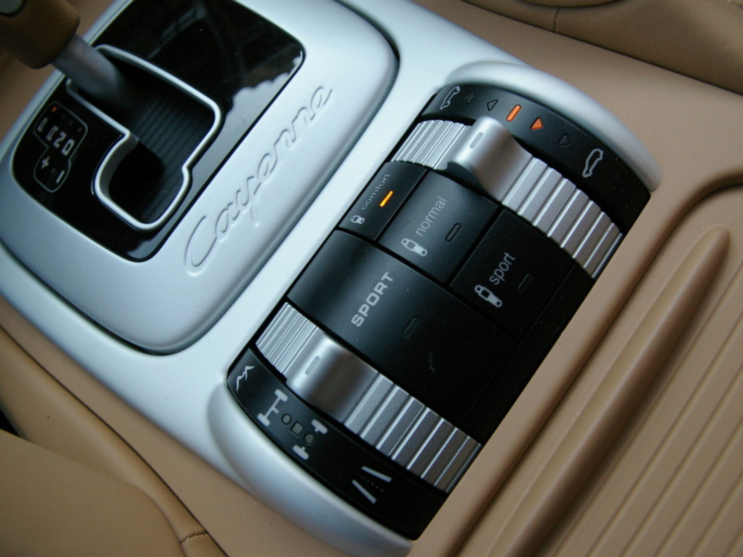 Porsche Cayenne-5 - GALERIE Porsche Cayenne (5/8)