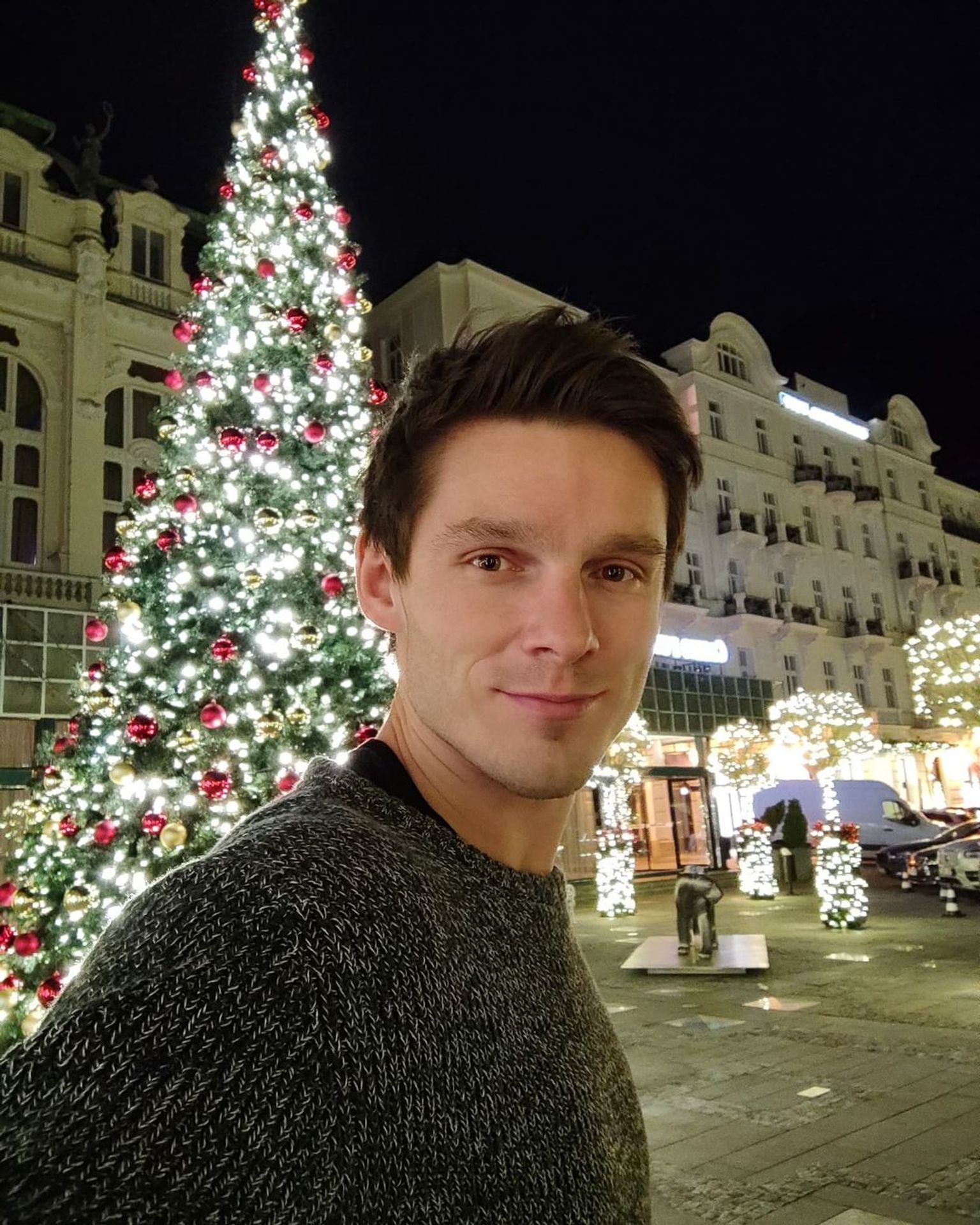 Pavel Callta sdílel fotku se stromečkem - Celebrity se pochlubily adventní výzdobou (22/23)