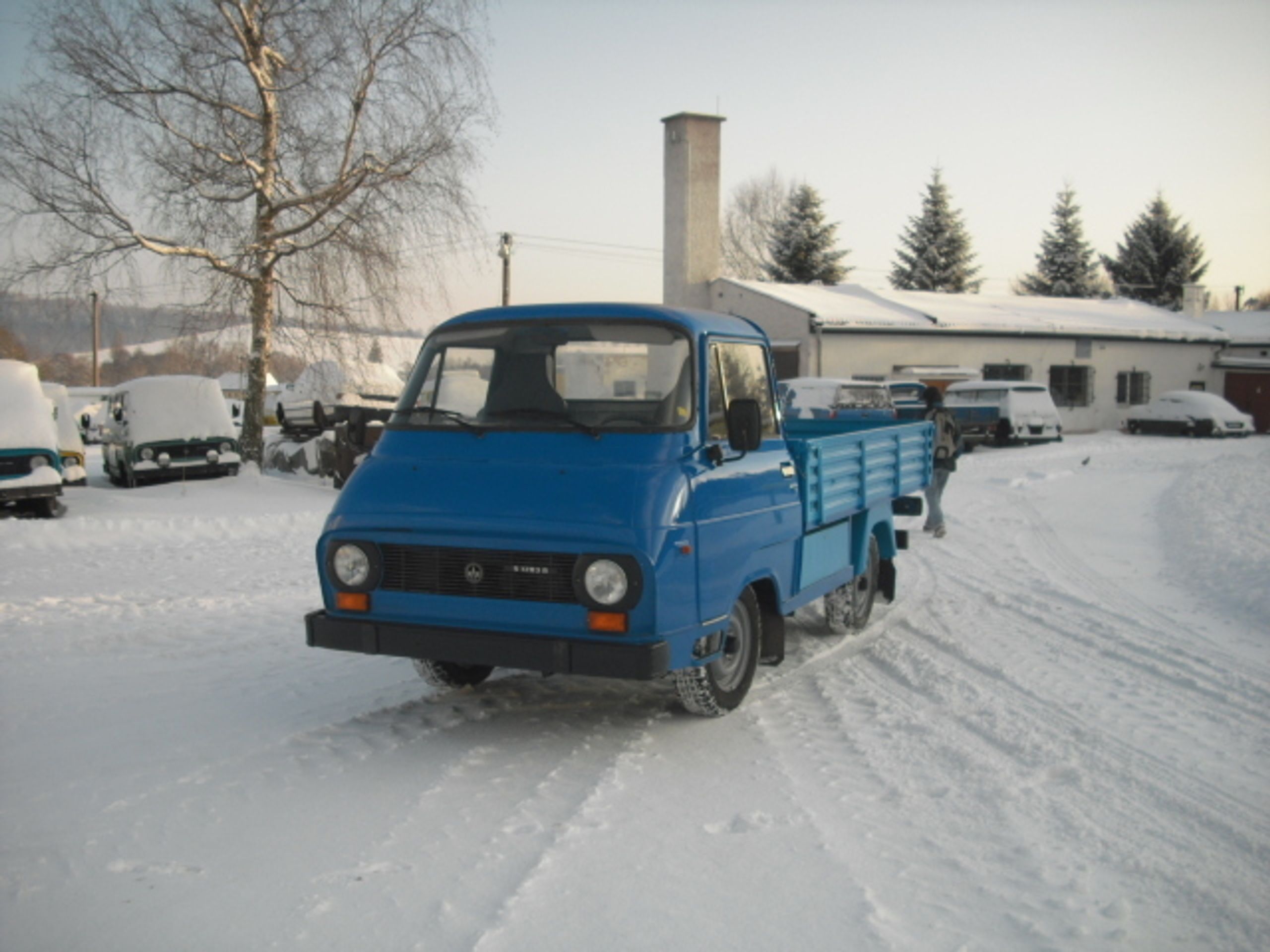 Kultovní Škoda 1203 - 69 - Fotogalerie: Kultovní “dvanda“ slaví. Podívejte se na originální úpravy (33/39)