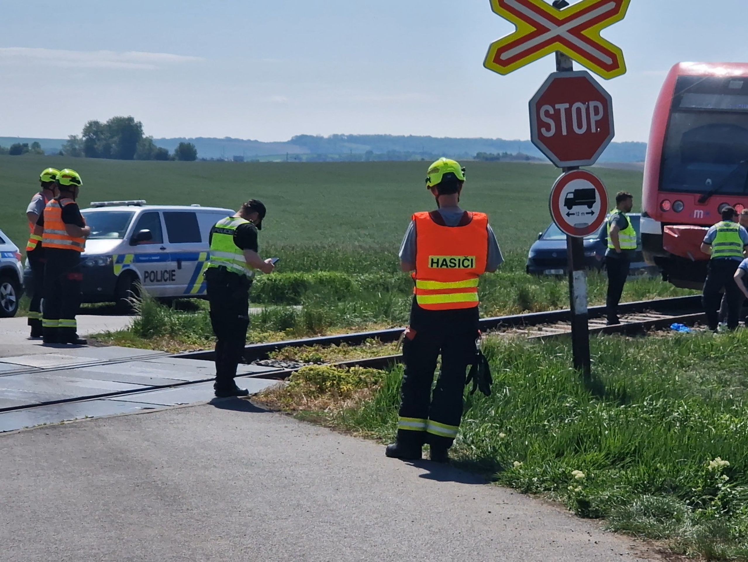 Cyklista nepřežil srážku s vlakem - Tragická nehoda na Hodonínsku (4/4)