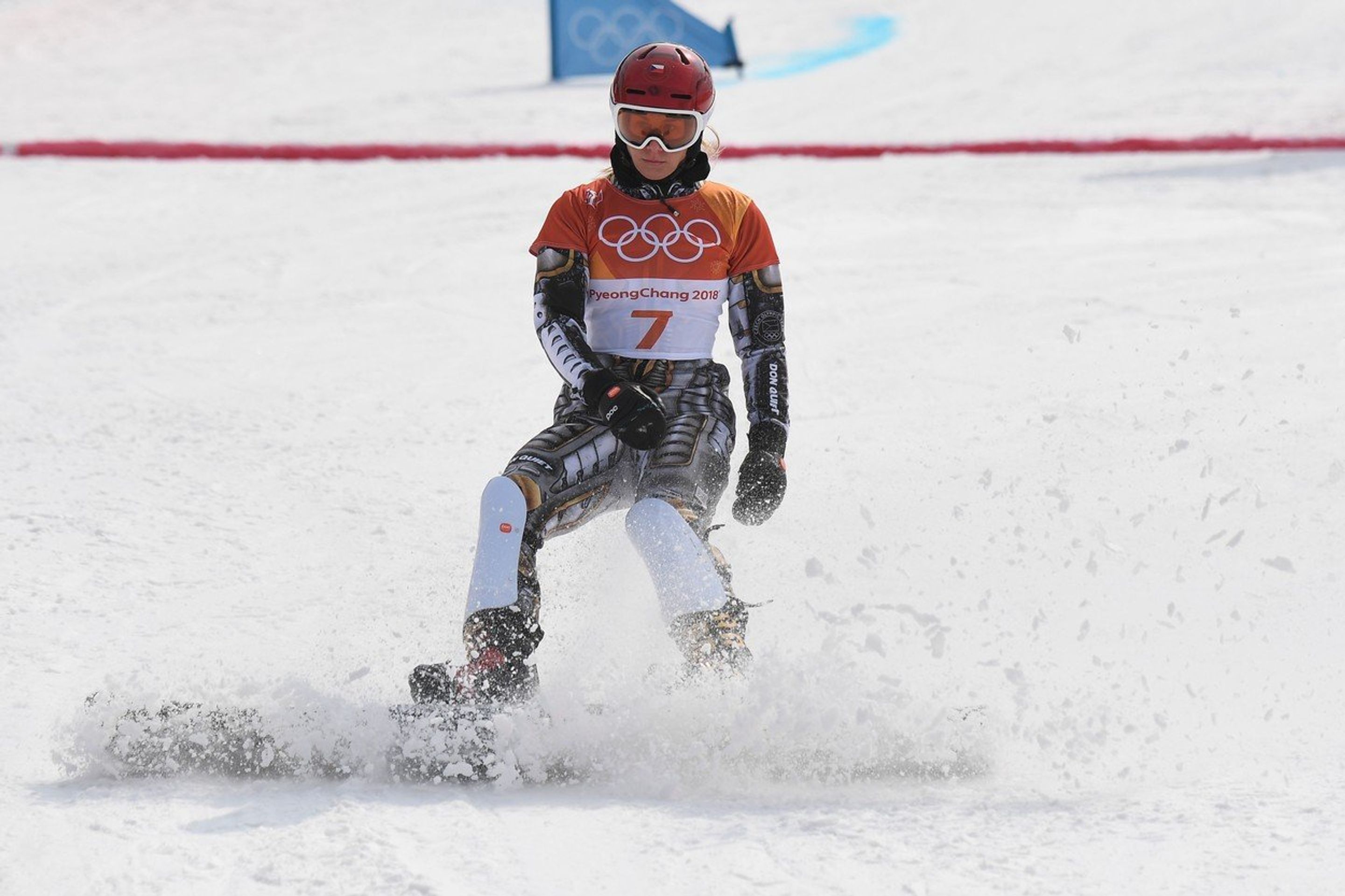 Ester Ledecká - GALERIE: Ester Ledecká ve finále parlaleního slalomu (4/7)