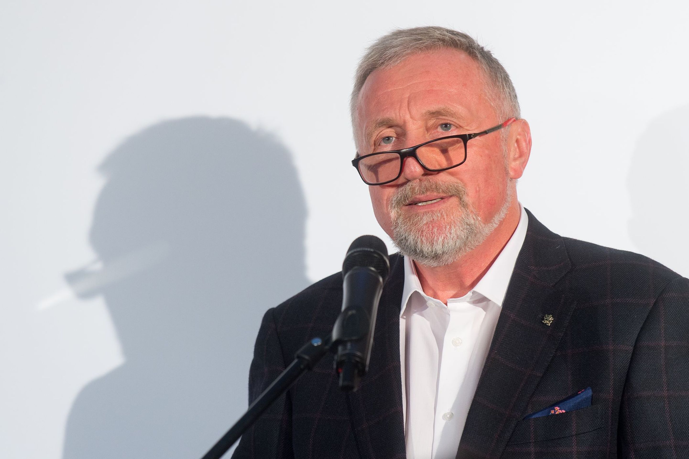 Mirek Topolánek - 3 - GALERIE: Mirek Topolánek na tiskové konferenci ke své kandidatuře (2/9)