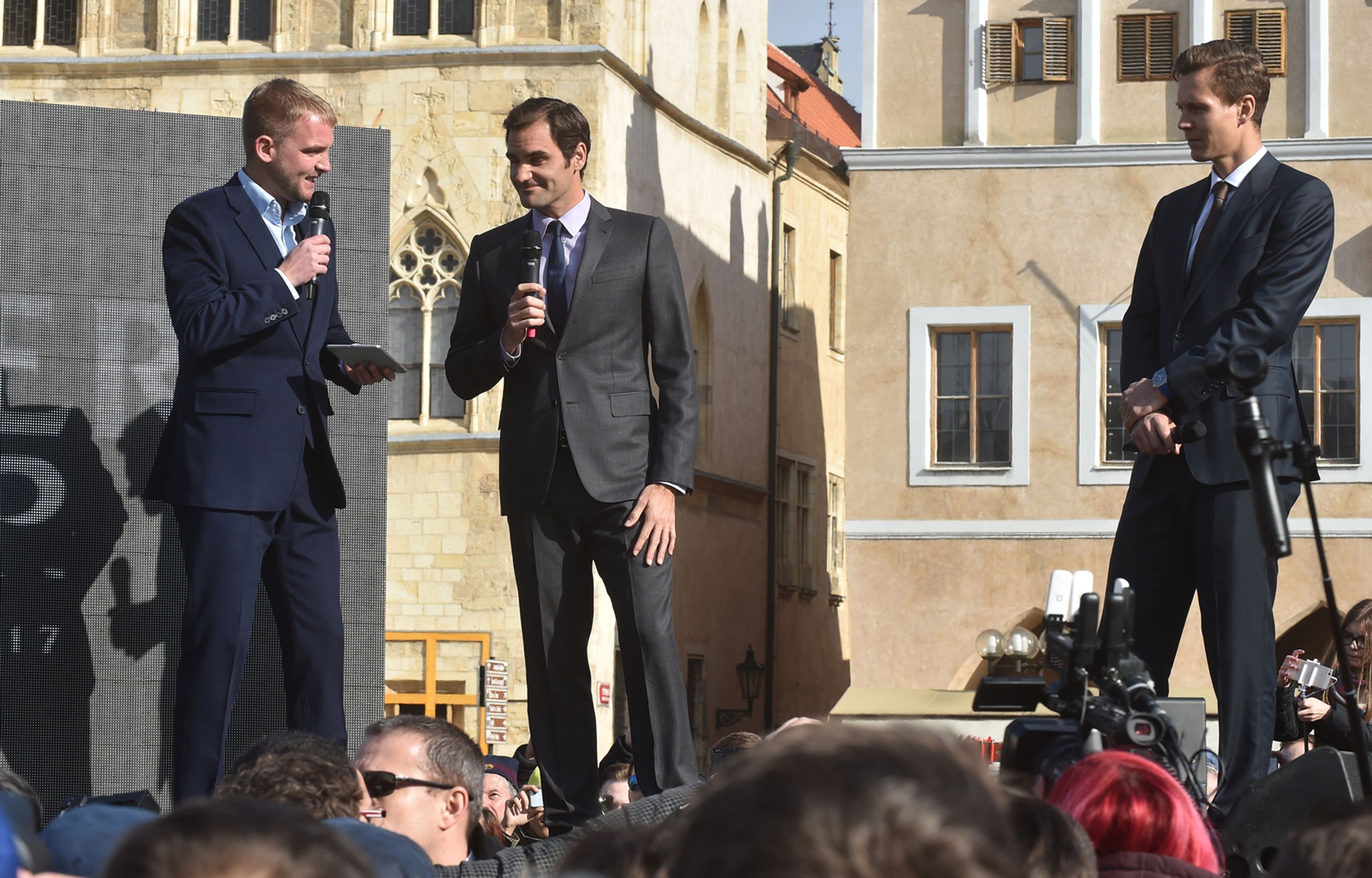Roger Federer v Praze - 1 - GALERIE: Tenista Roger Federer přijel do Prahy (11/11)