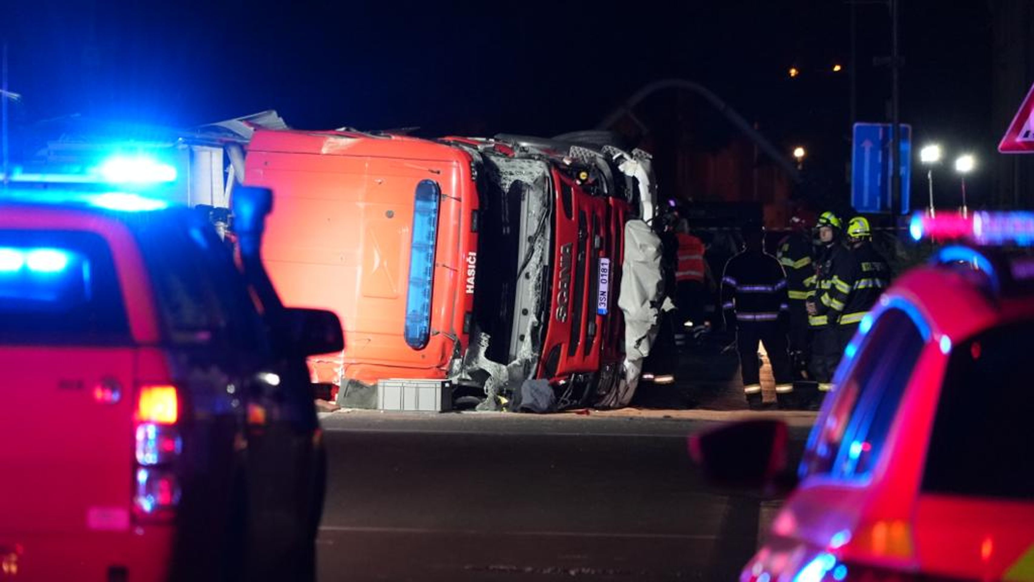 Tragická havárie hasičské cisterny v Kolíně (2) - Havárie hasičské cisterny na Kolínsku (12/14)
