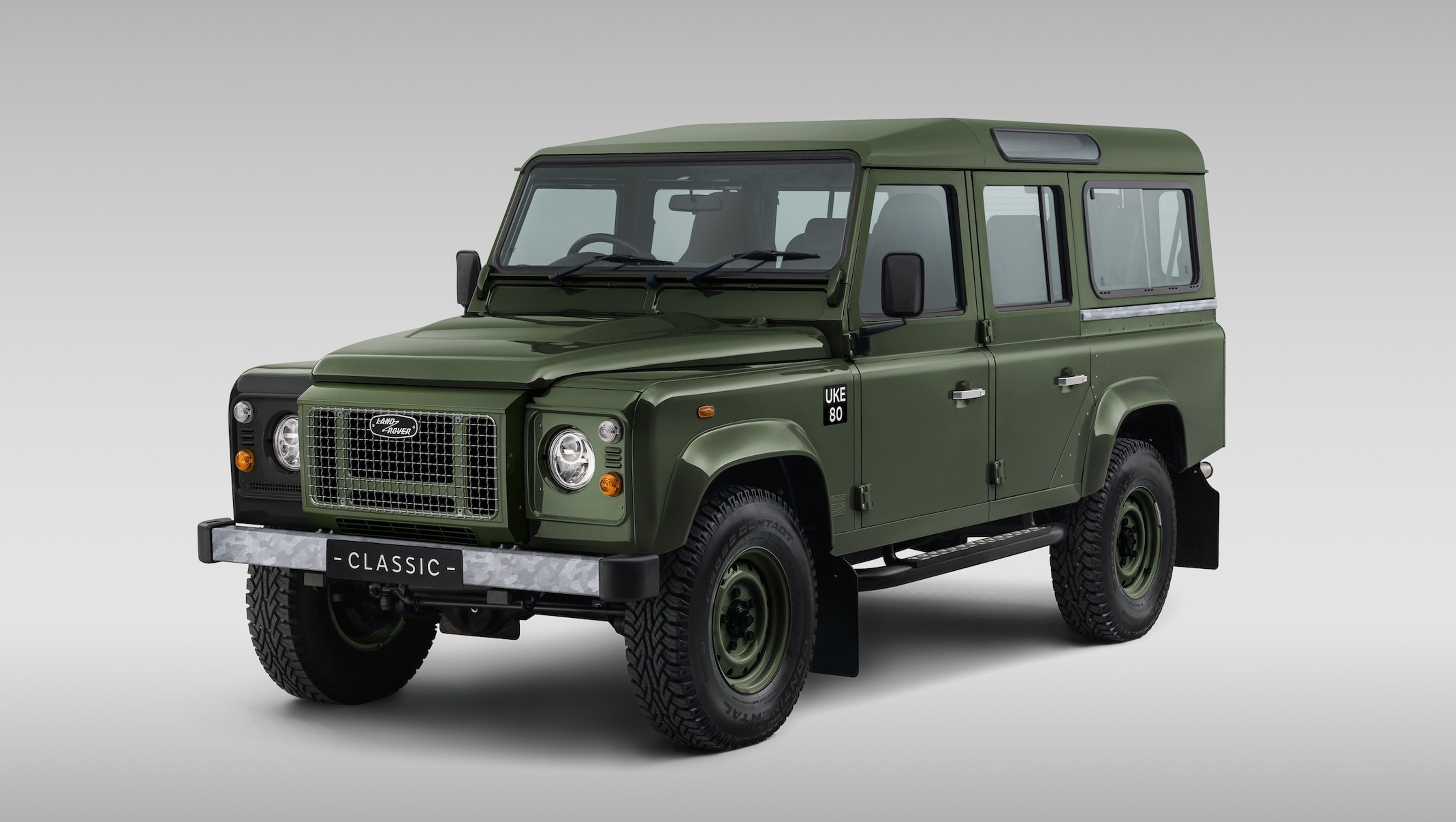 Classic Defender V8 ve stylu vozu Winstona Churchilla - Classic Defender V8 ve stylu vozu Winstona Churchilla (3/6)