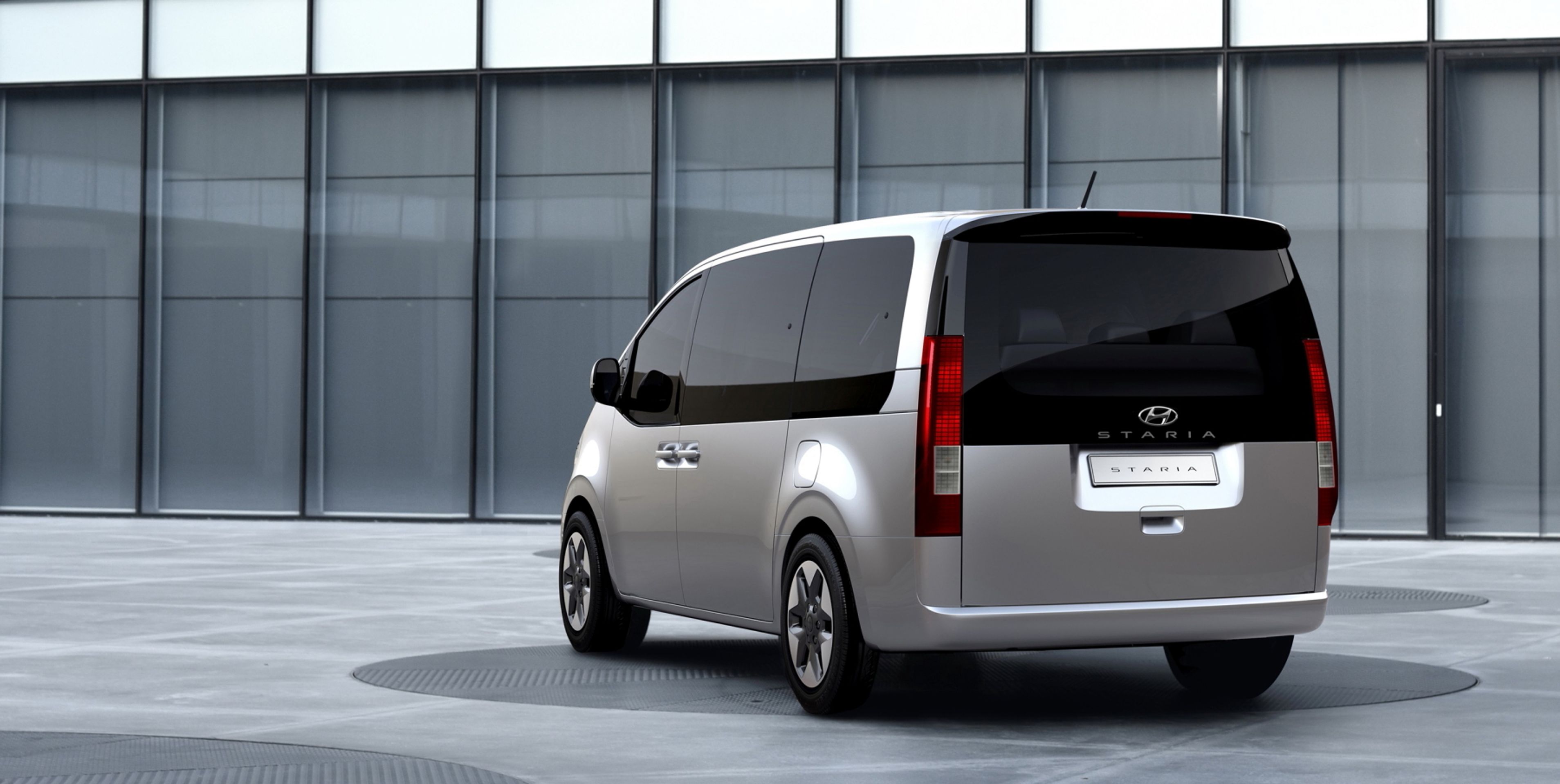 Hyundai Staria - 17 - Fotogalerie: Futuristická minidodávka Hyundai Staria (10/21)