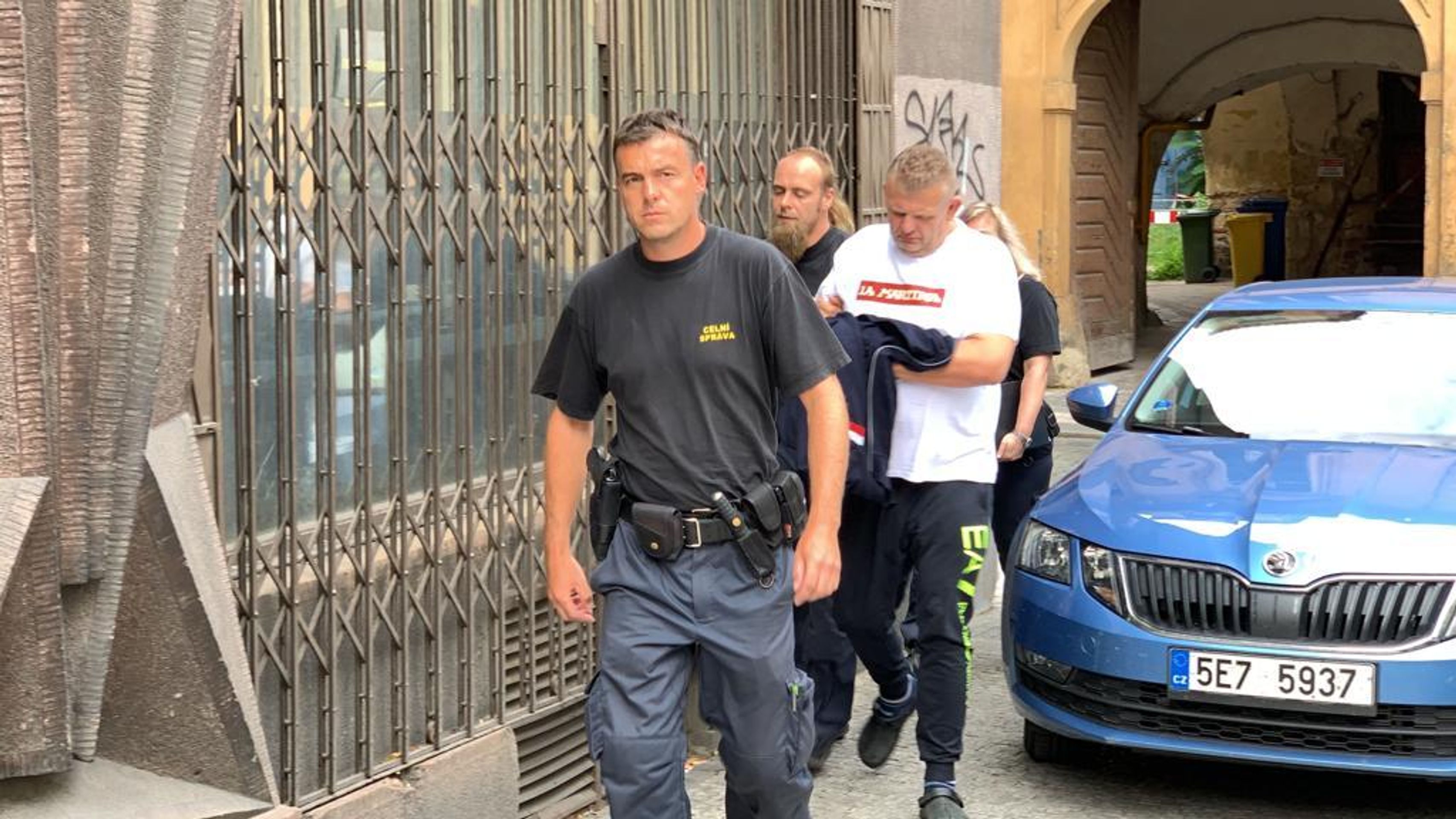 Velká policejní razie po celém Česku - 12 - GALERIE: Velká policejní razie po celém Česku (12/15)