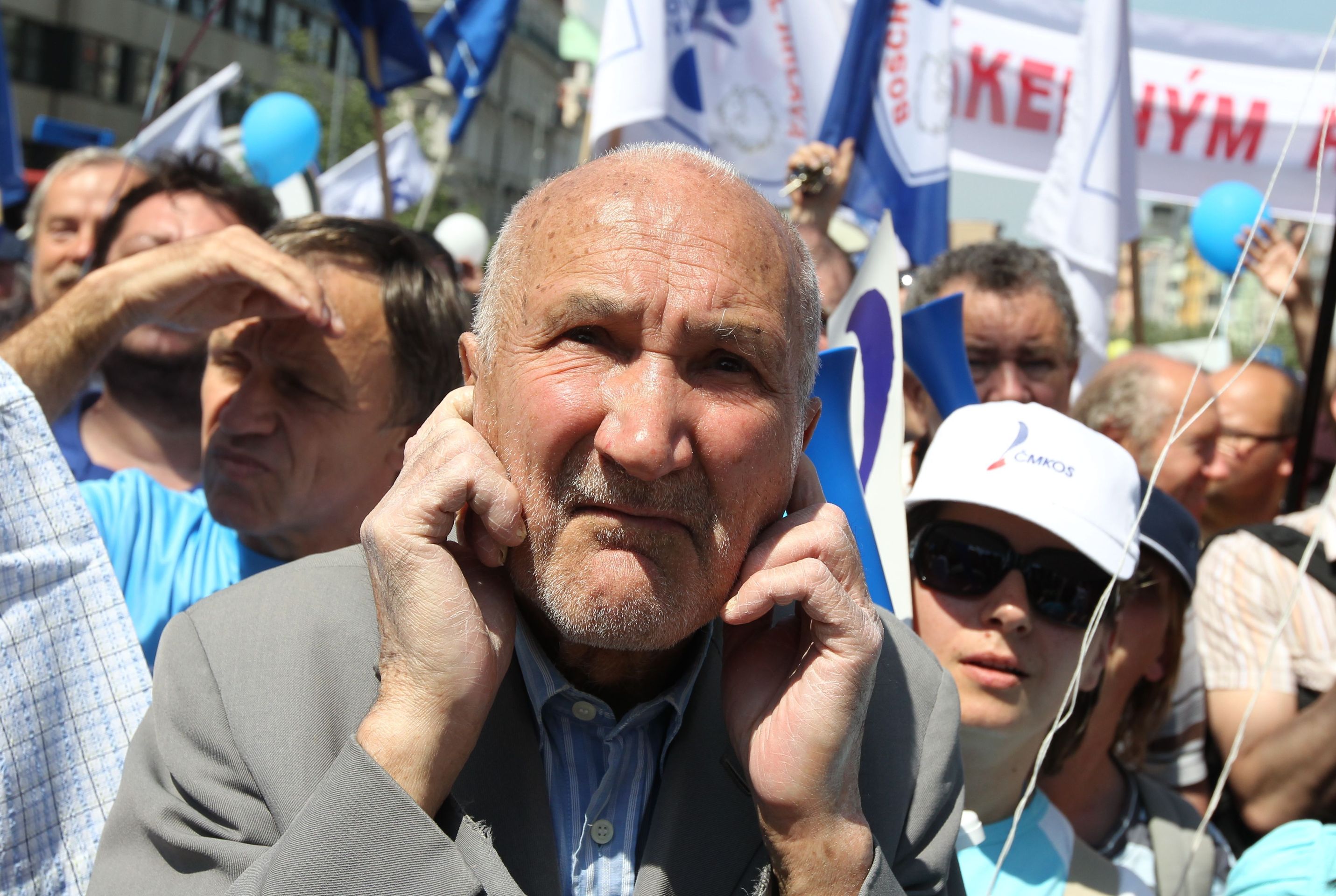 Demonstrace odborů proti reformám na Václavském náměstí - 7 - GALERIE: Odbory demonstrují na Václavském náměstí (7/12)