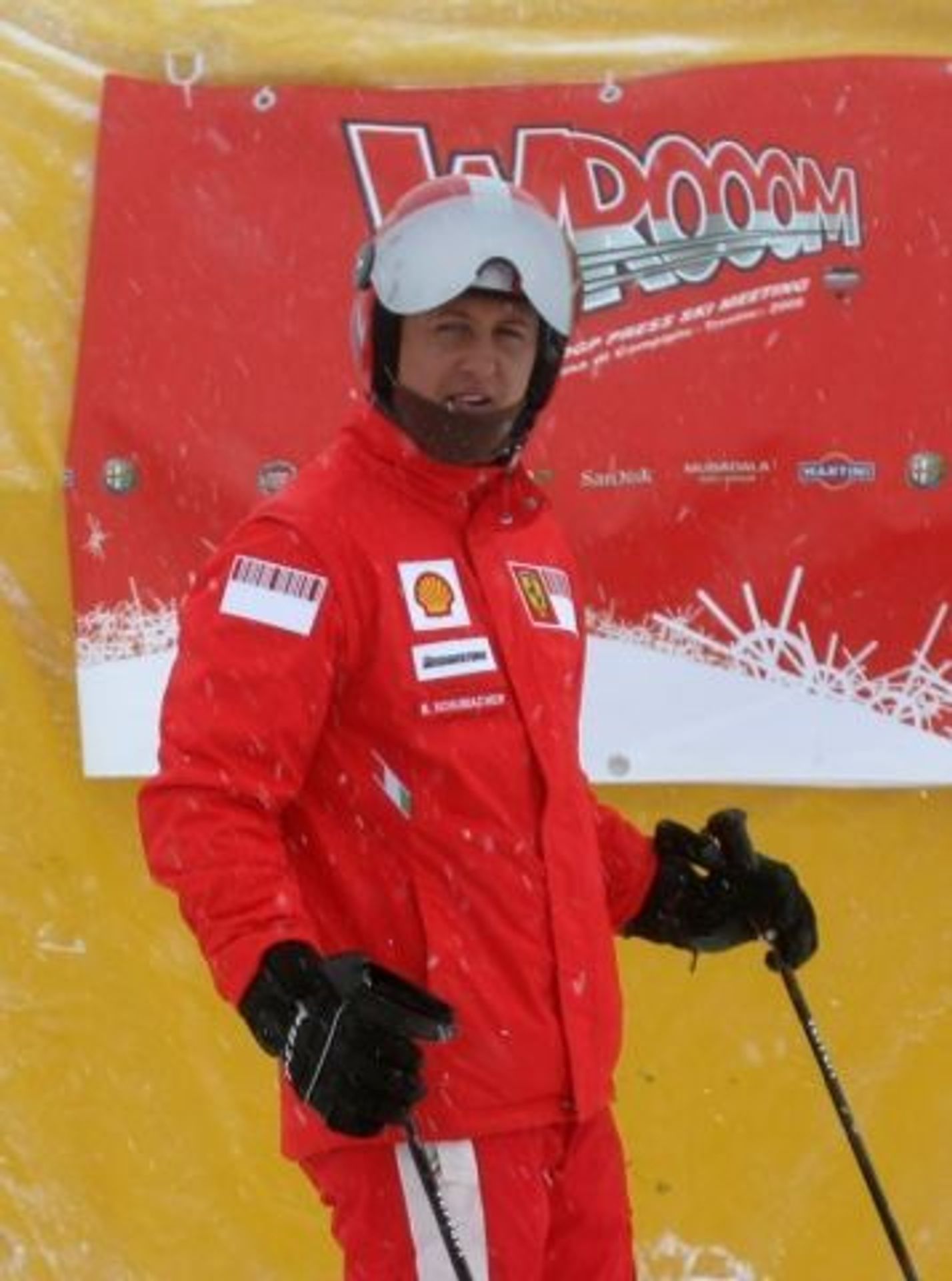 Michael Schumacher se zranil při lyžování - 2 - GALERIE: Michael Schumacher se zranil při lyžování (2/10)