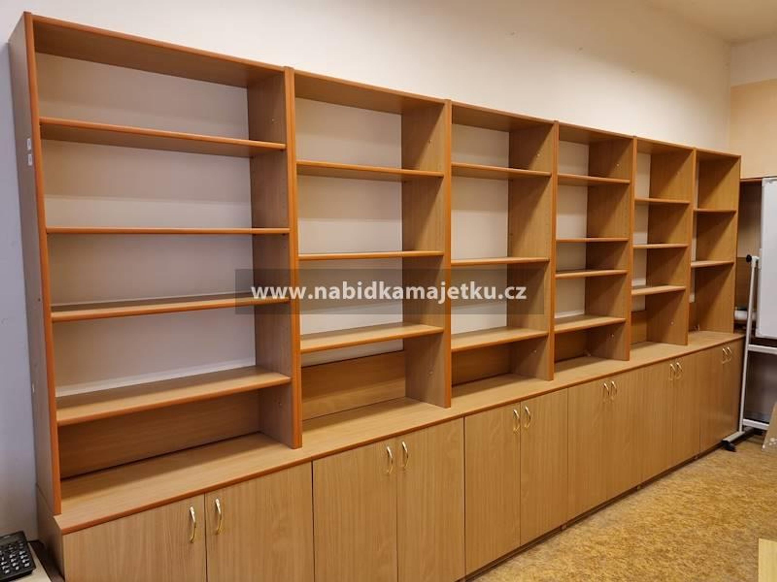 Nabídka majetku státu - Stát rozprodává majetek (28/40)