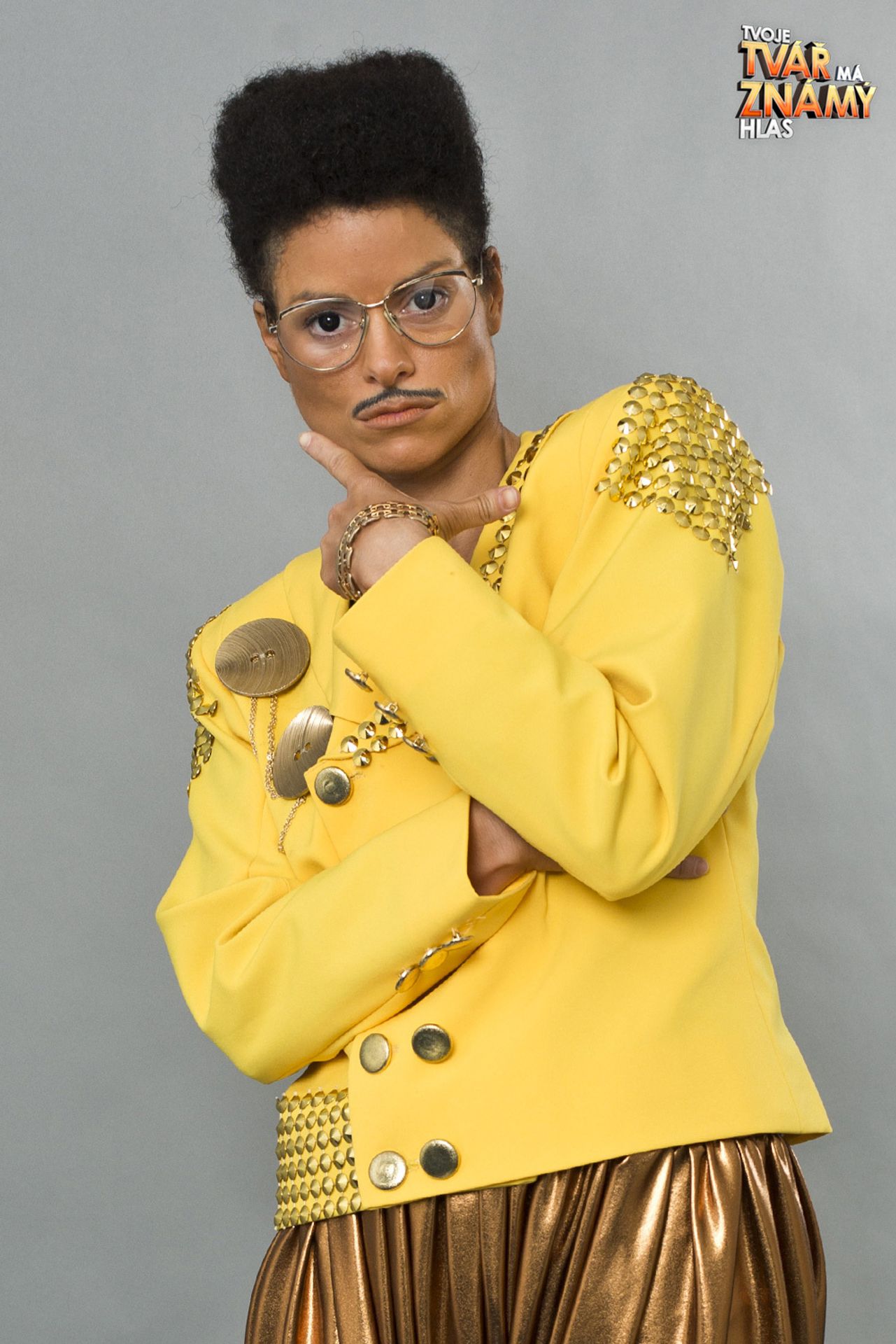 Tvoje tvář má známý hlas: Hana Holišová coby MC Hammer - GALERIE: Proměny Hany Holišové (5/10)