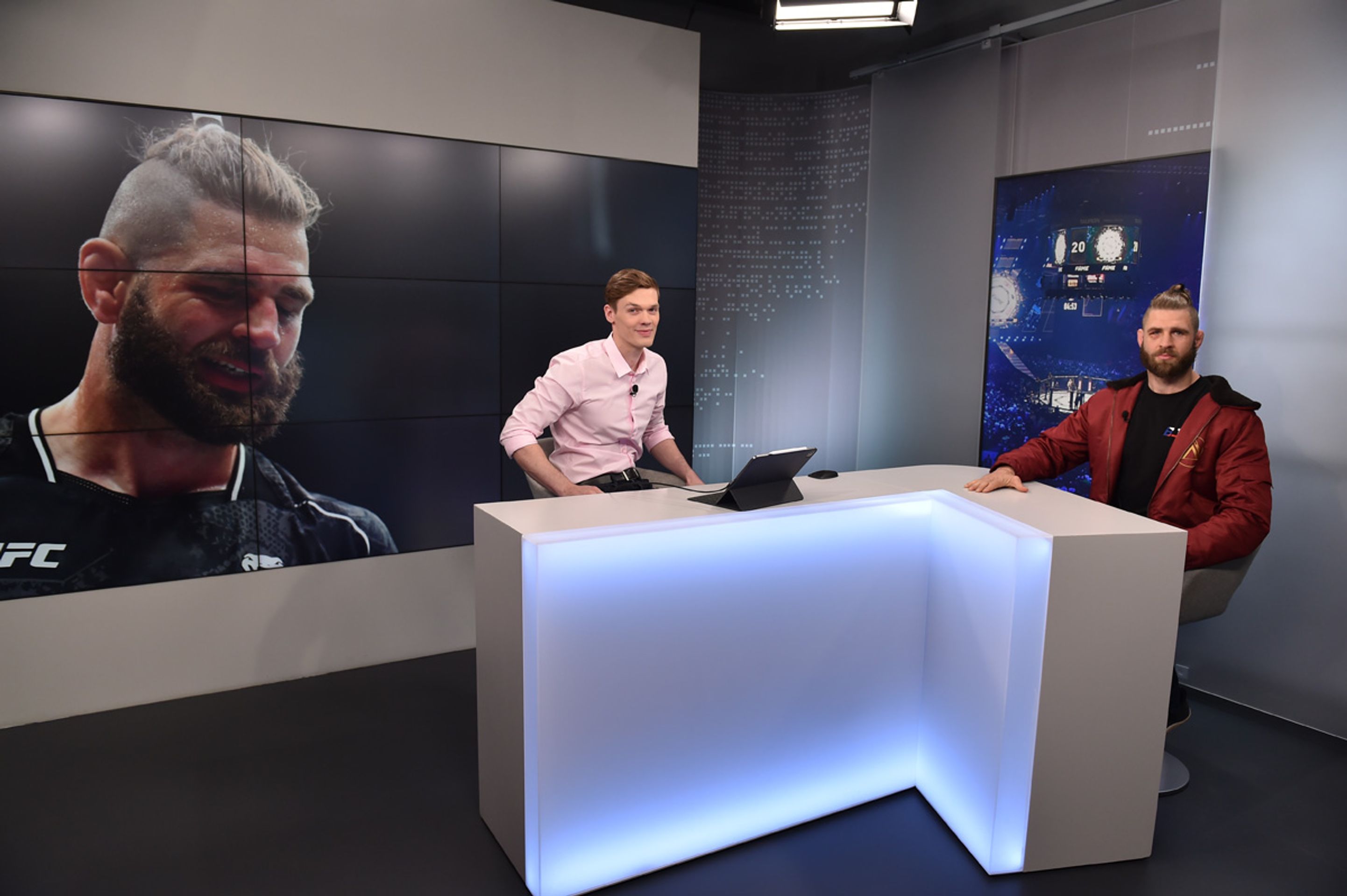 David Chmátal v rozhovoru s Jiřím Procházkou  (2) - Jiří Procházka navštívil TV Nova (9/15)