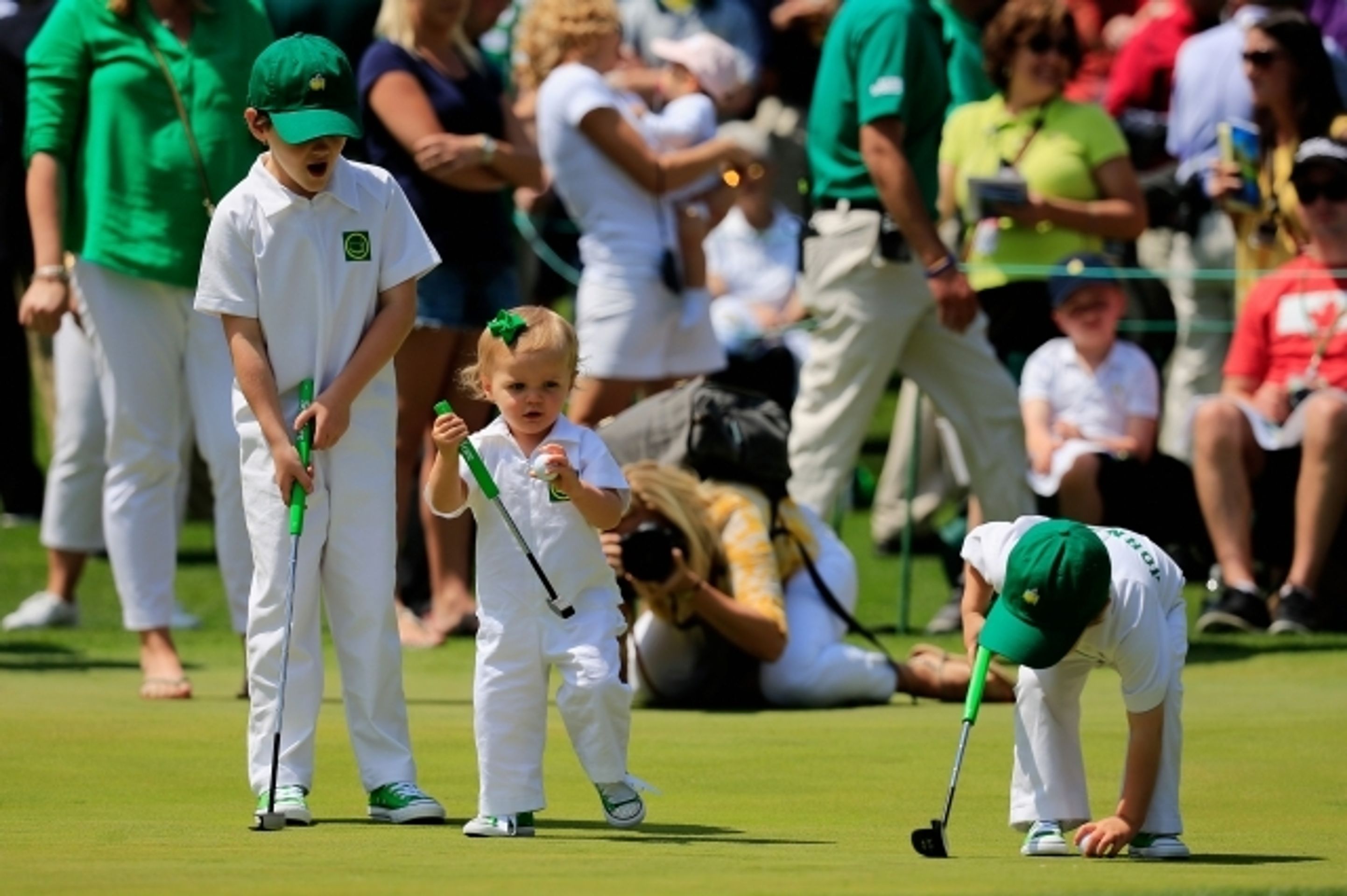 Golfisté vzali na green v Augustě naličké potomky - 7 - GALERIE: Golfové hvězdy se na Masters pochlubily roztomilými potomky (2/8)