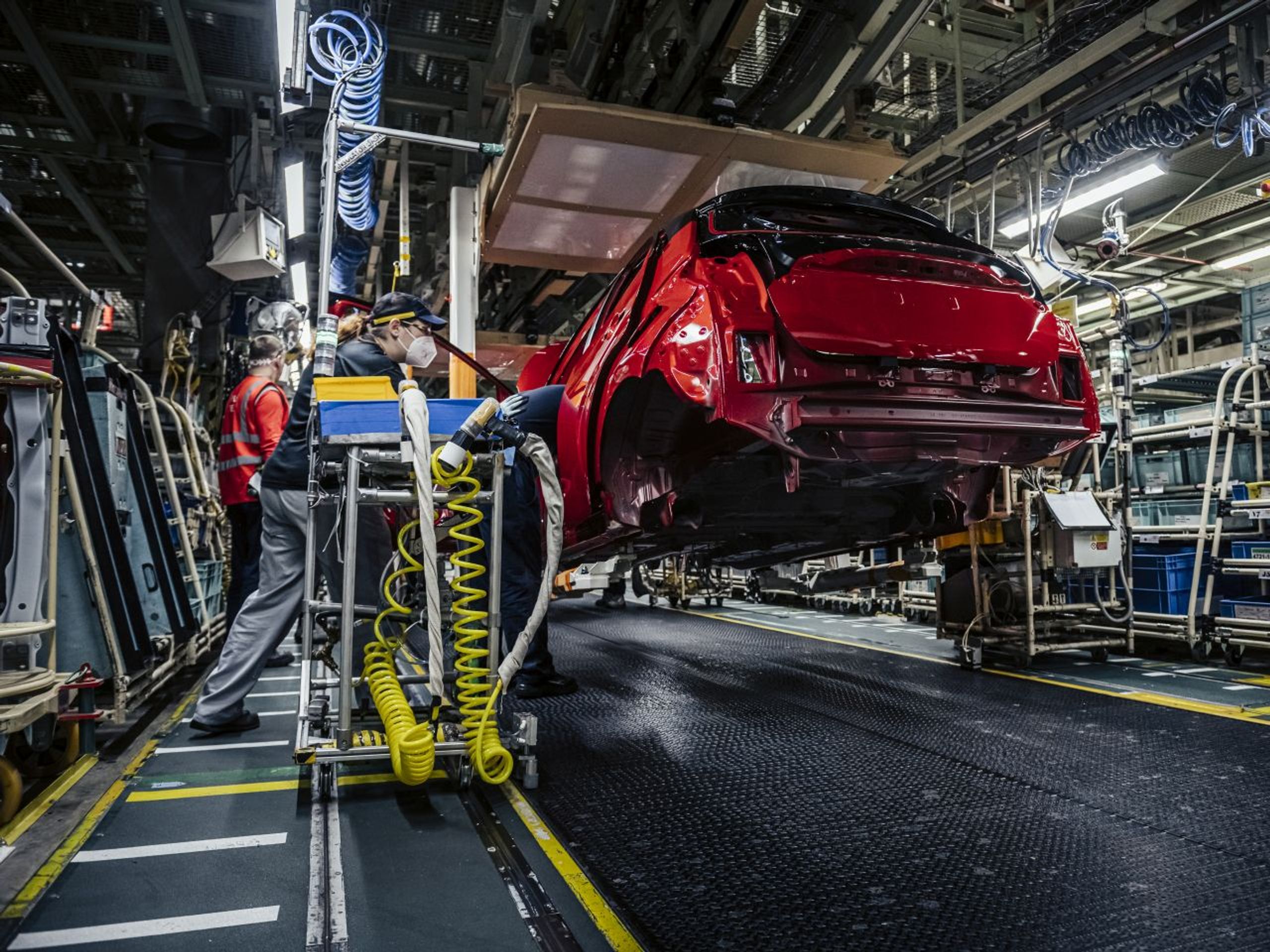 Výroba Toyoty Yaris ve středočeském Kolíně - Podívejte se na výrobní linky Toyoty v Kolíně (7/18)