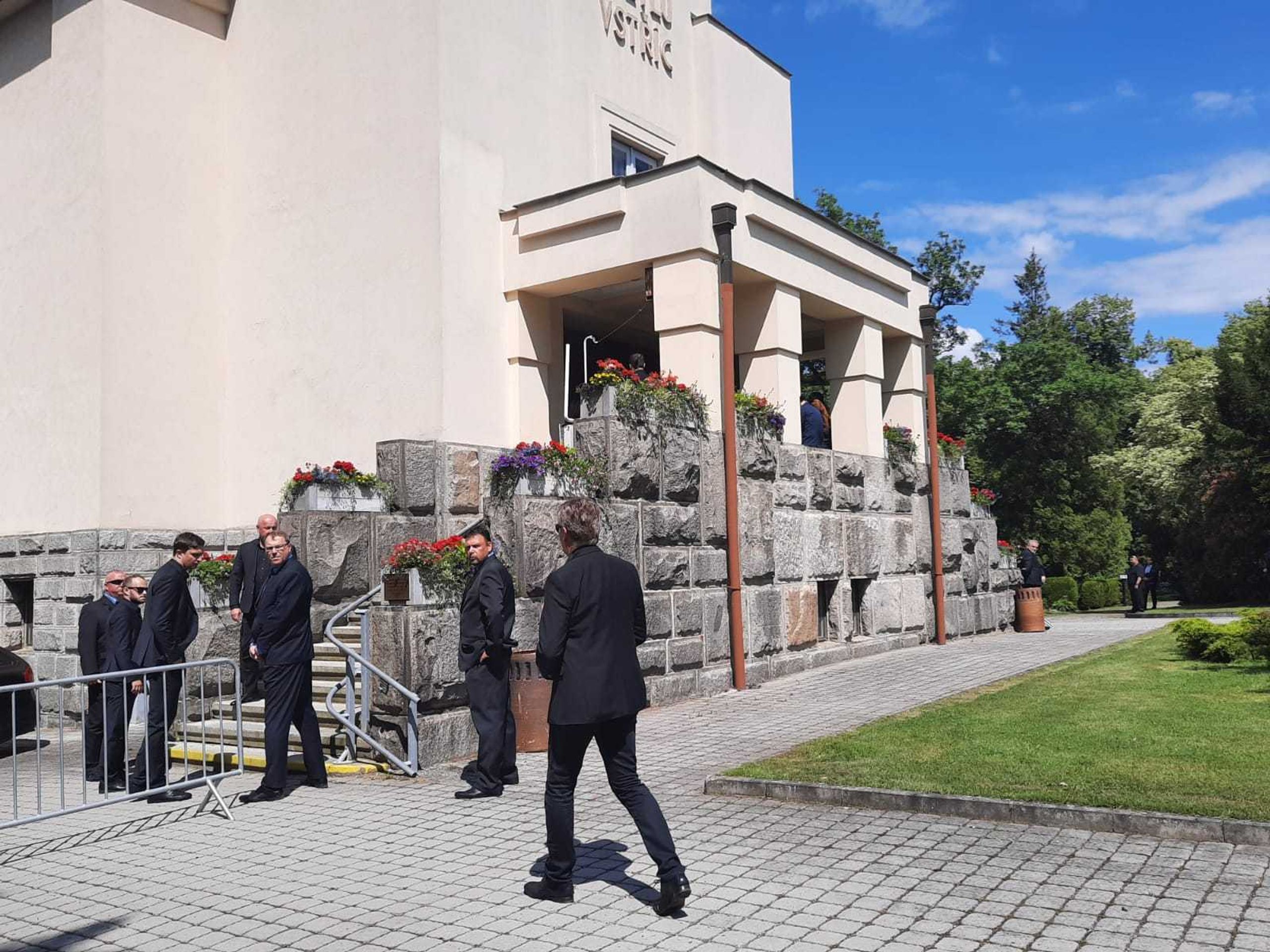 Pohřeb Mariana Čišovského - 7 - GALERIE: Pohřeb Marian Čišovského (4/13)