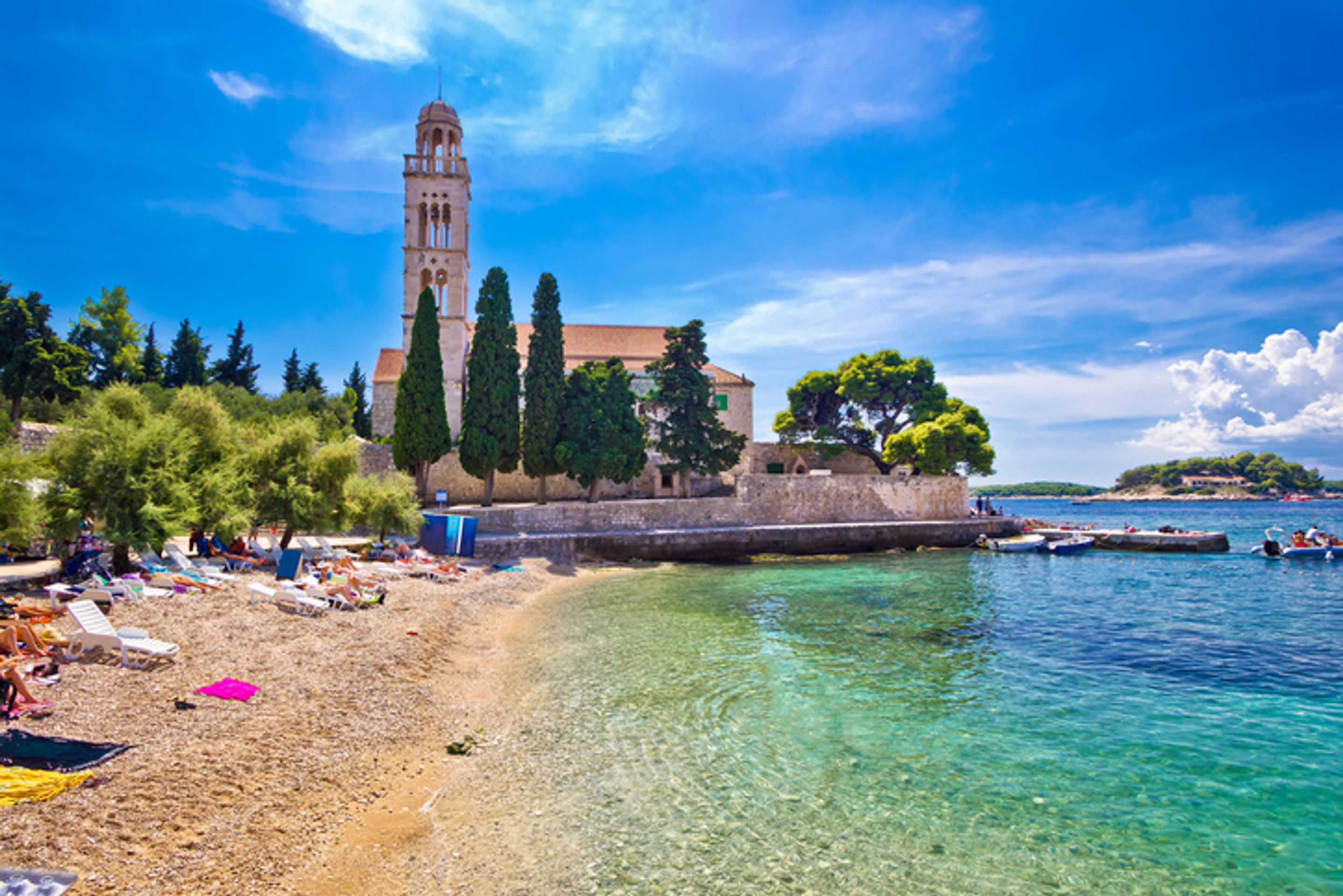 Nejkrásnější pláže v Chorvatsku - Hvar - GALERIE: Nejkrásnější pláže v Chorvatsku (13/13)