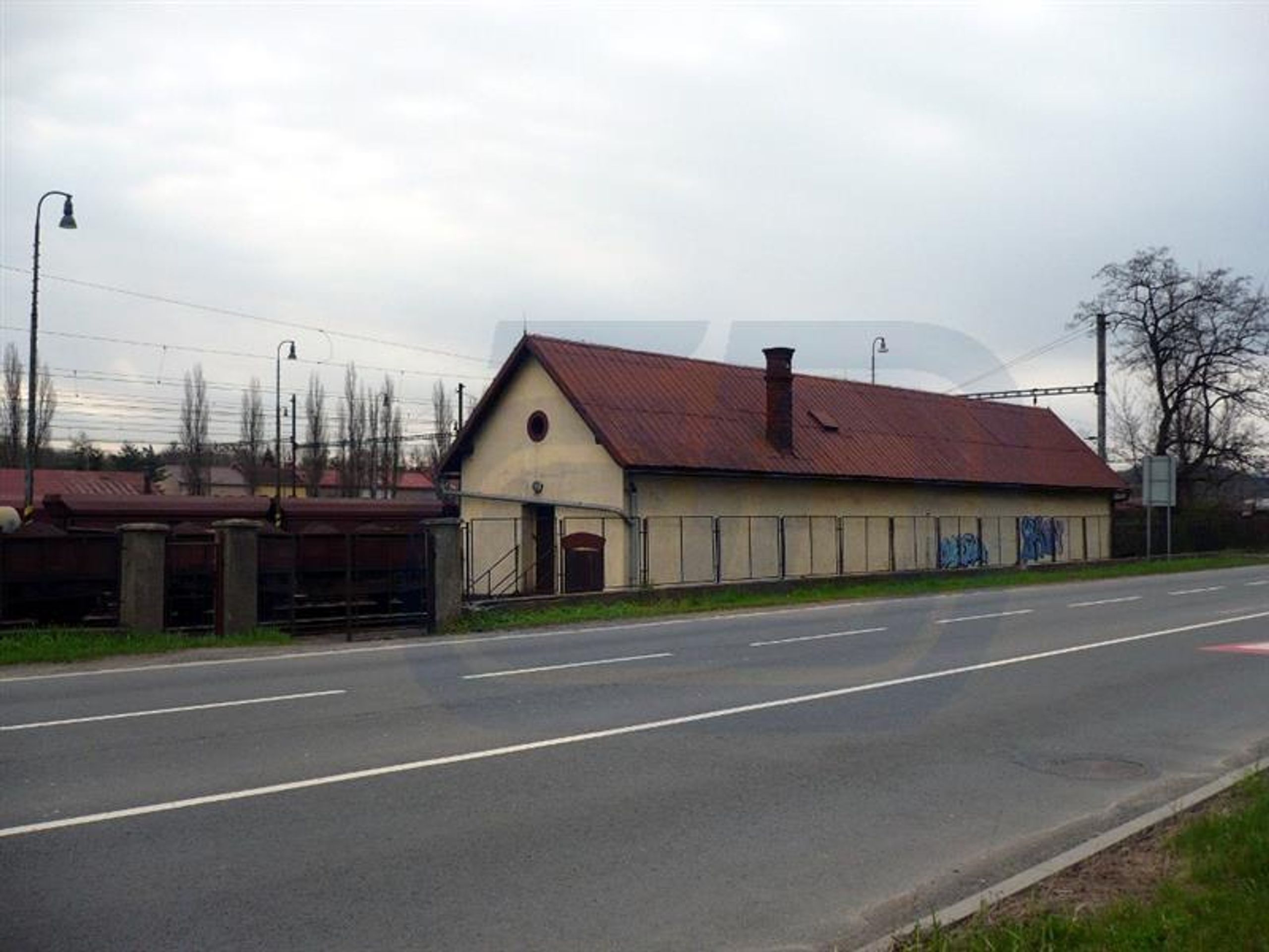 Drážní budovy k prodeji - Český Těšín - GALERIE: Drážní budovy k prodeji (11/12)