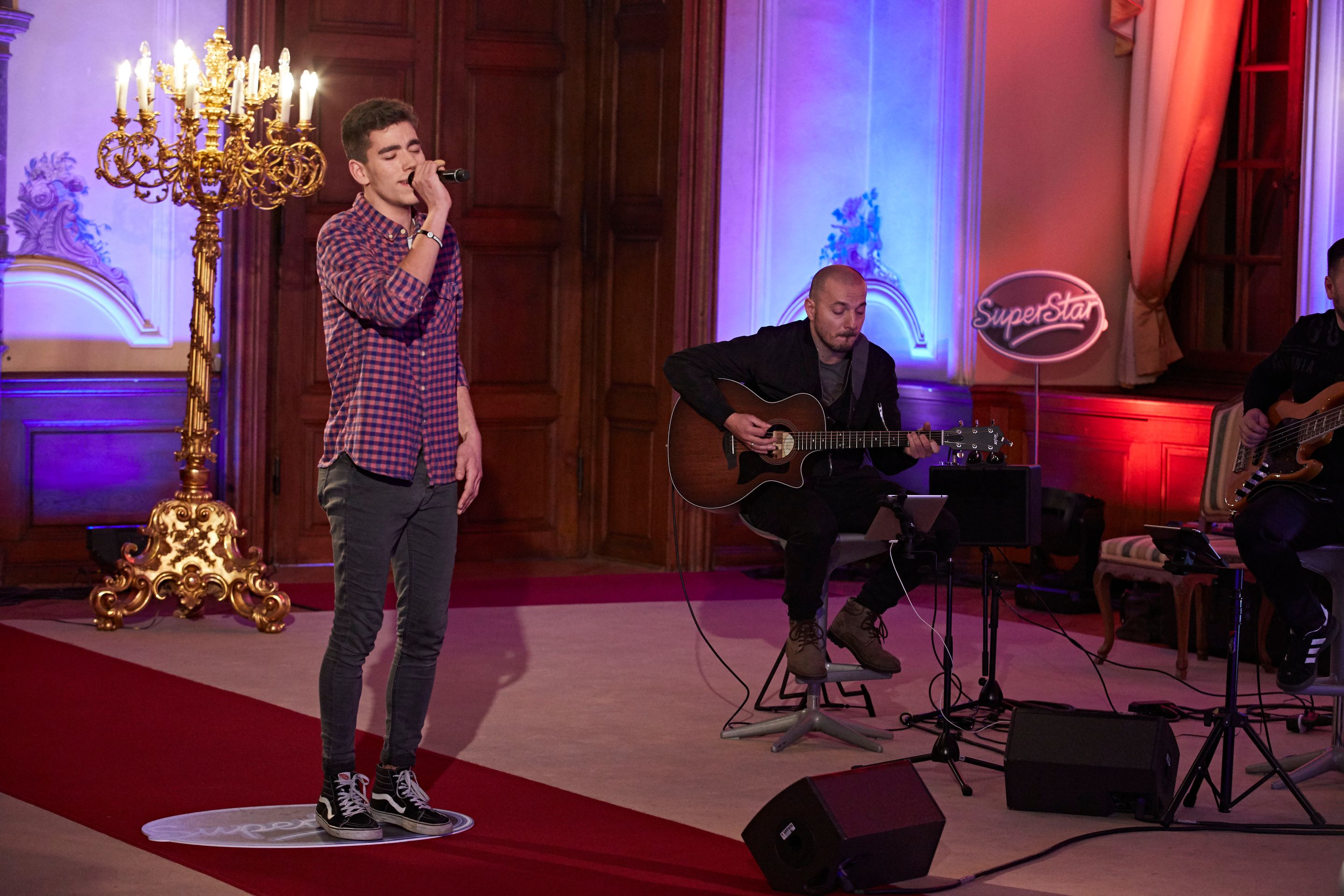 Petr Borkovec - 2 - GALERIE: Soutěžící v SuperStar se opil do němoty (2/4)