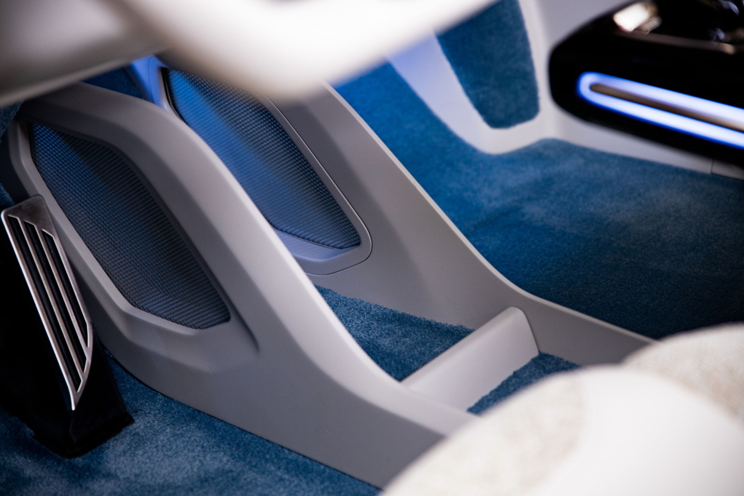 Prototypy elektromobilů Izera - 39 - Fotogalerie: Polské elektromobily Izera (21/33)