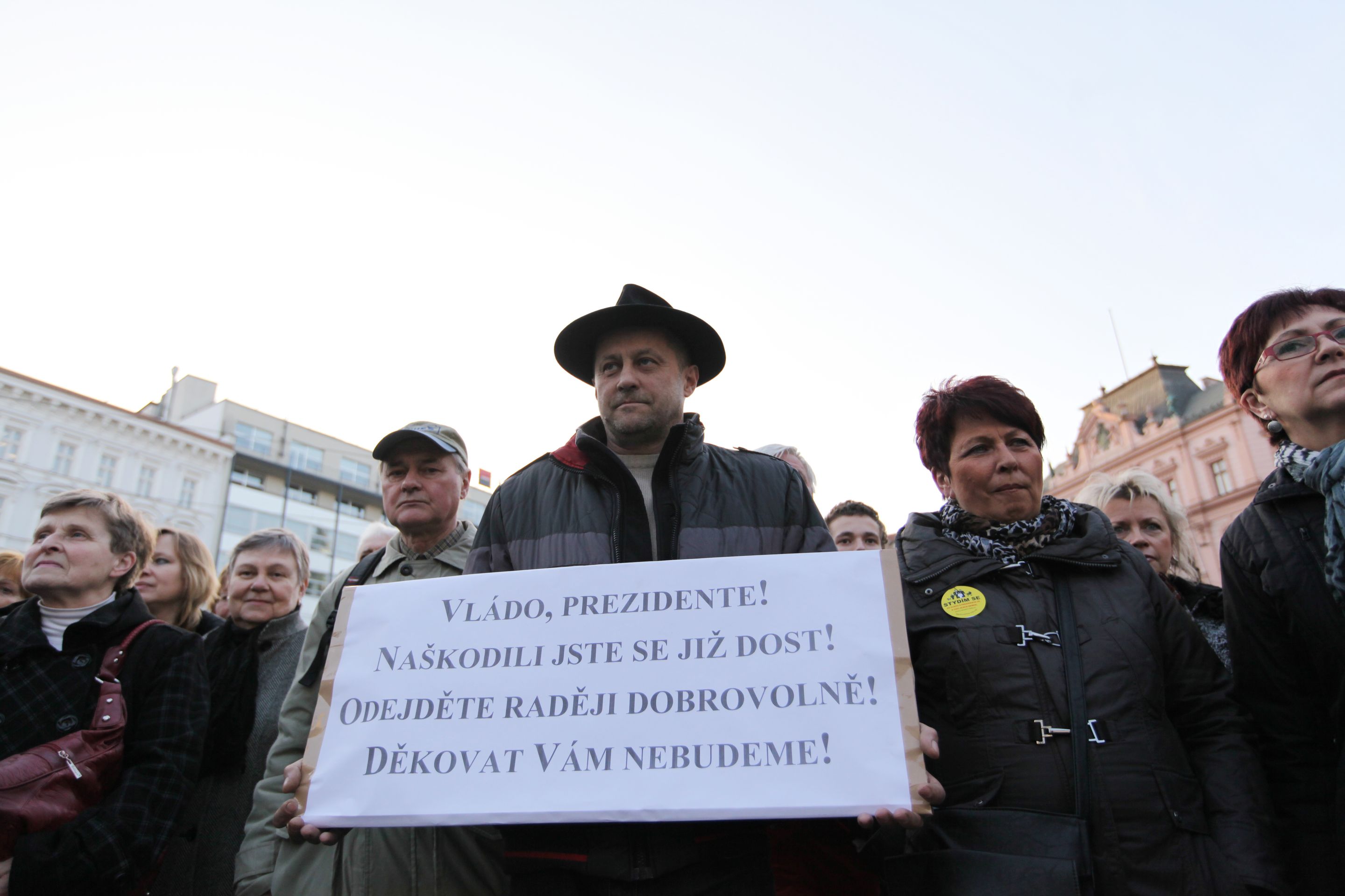 Lidé demonstrují proti vládě ČR a prezidentovi - 6 - Lidé protestují proti vládě Petra Nečase a prezidentu Klausovi (6/15)