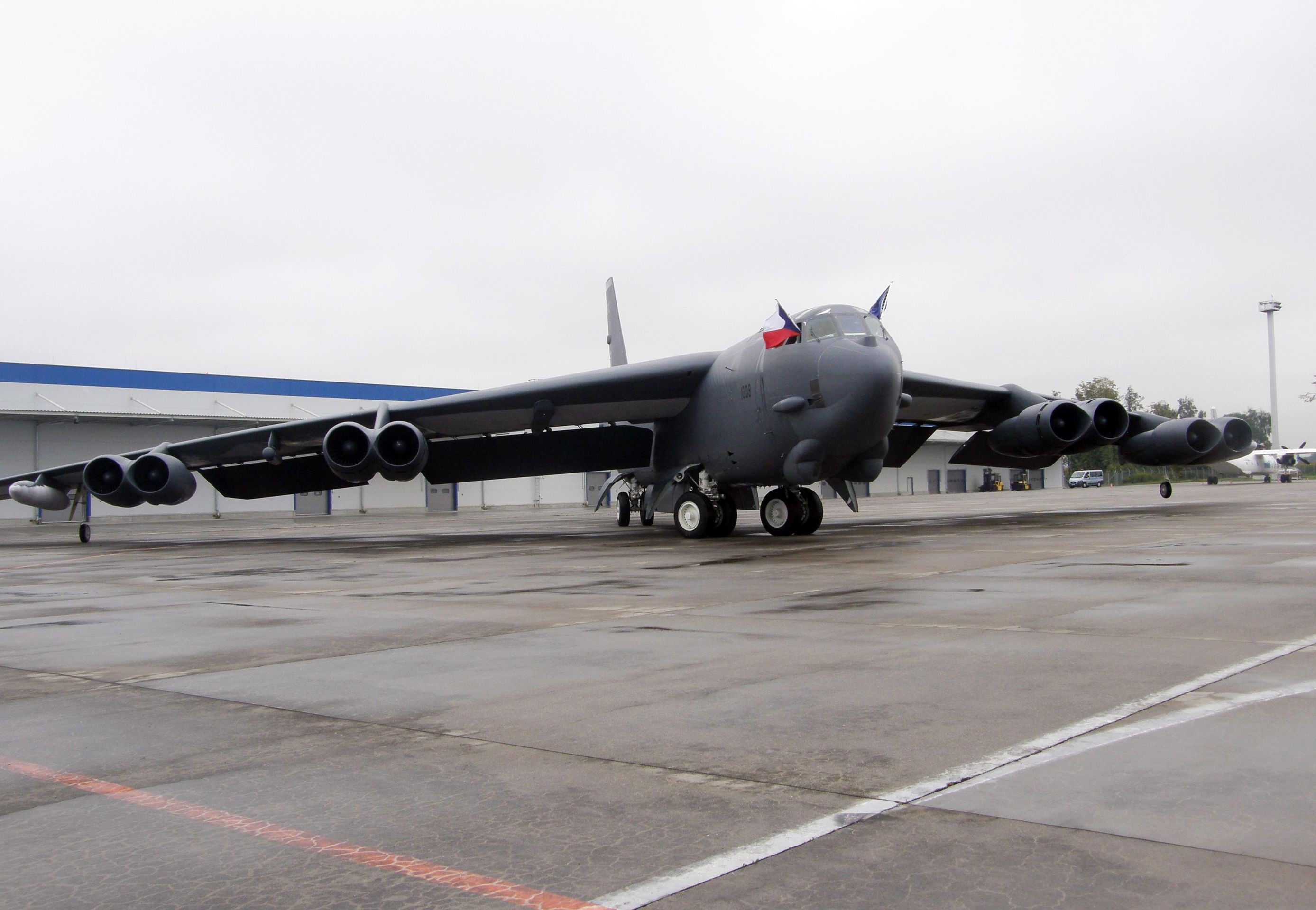 Bombardér B-52 - 5 - galerie - B-52 v Ostravě (6/9)