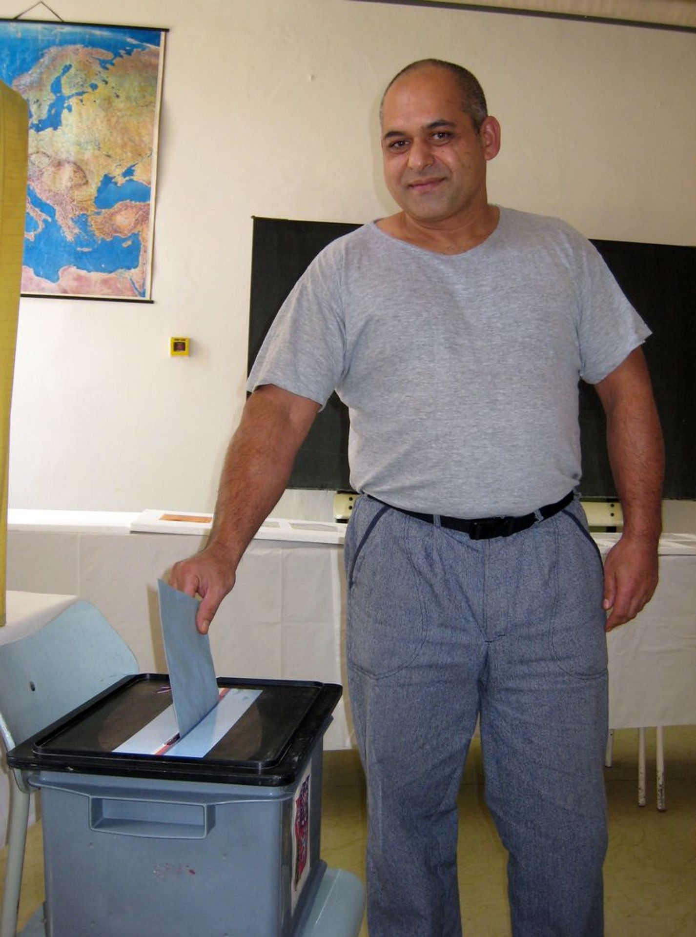 Volební místnost ve věznici v Borech - GALERIE: Volby 2010 fotografie (13/13)