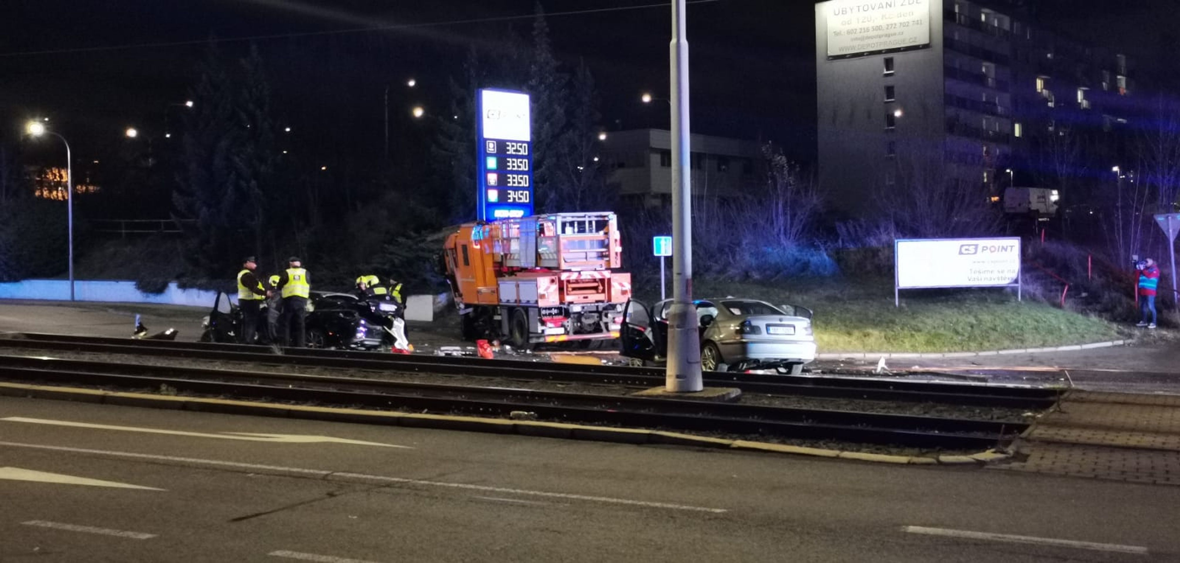Nehoda na Černokostelecké ulici v Praze - Nehoda na Černokostelecké ulici v Praze (4/4)