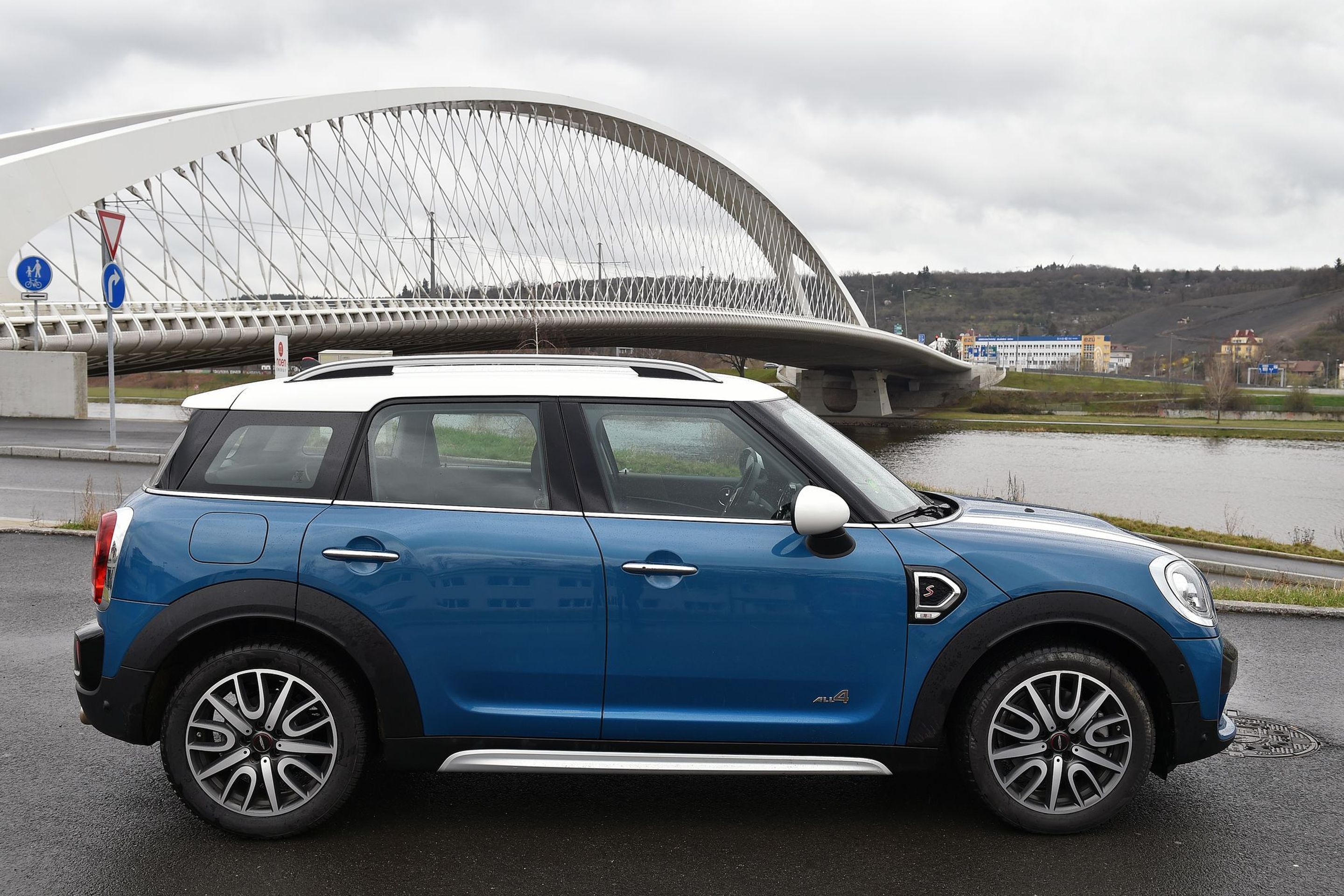 Mini Cooper Countryman - 11 - GALERIE: Mini Cooper Countryman (2/13)