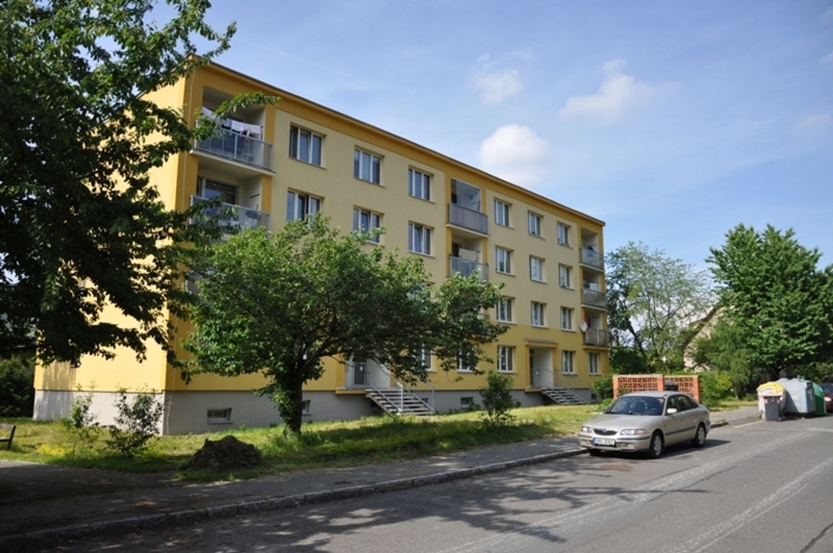 Prodej majteku: Byt Praha - Kamýk - 1 - GALERIE: Prodej bytu v Praze Kamýku (1/5)