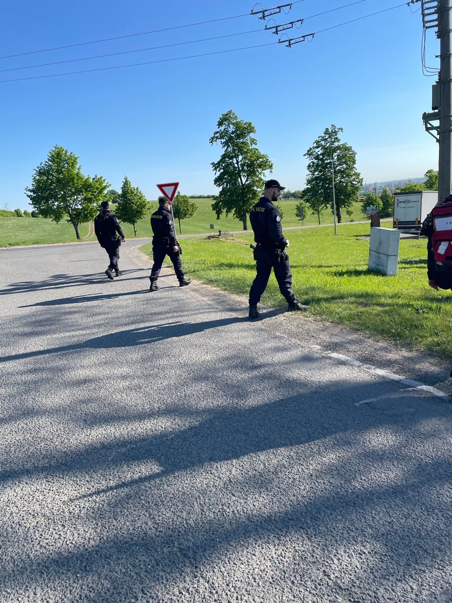 Pátrací akce po 14letém chlapci (2) - Pátrací akce po 14letém chlapci (1/4)