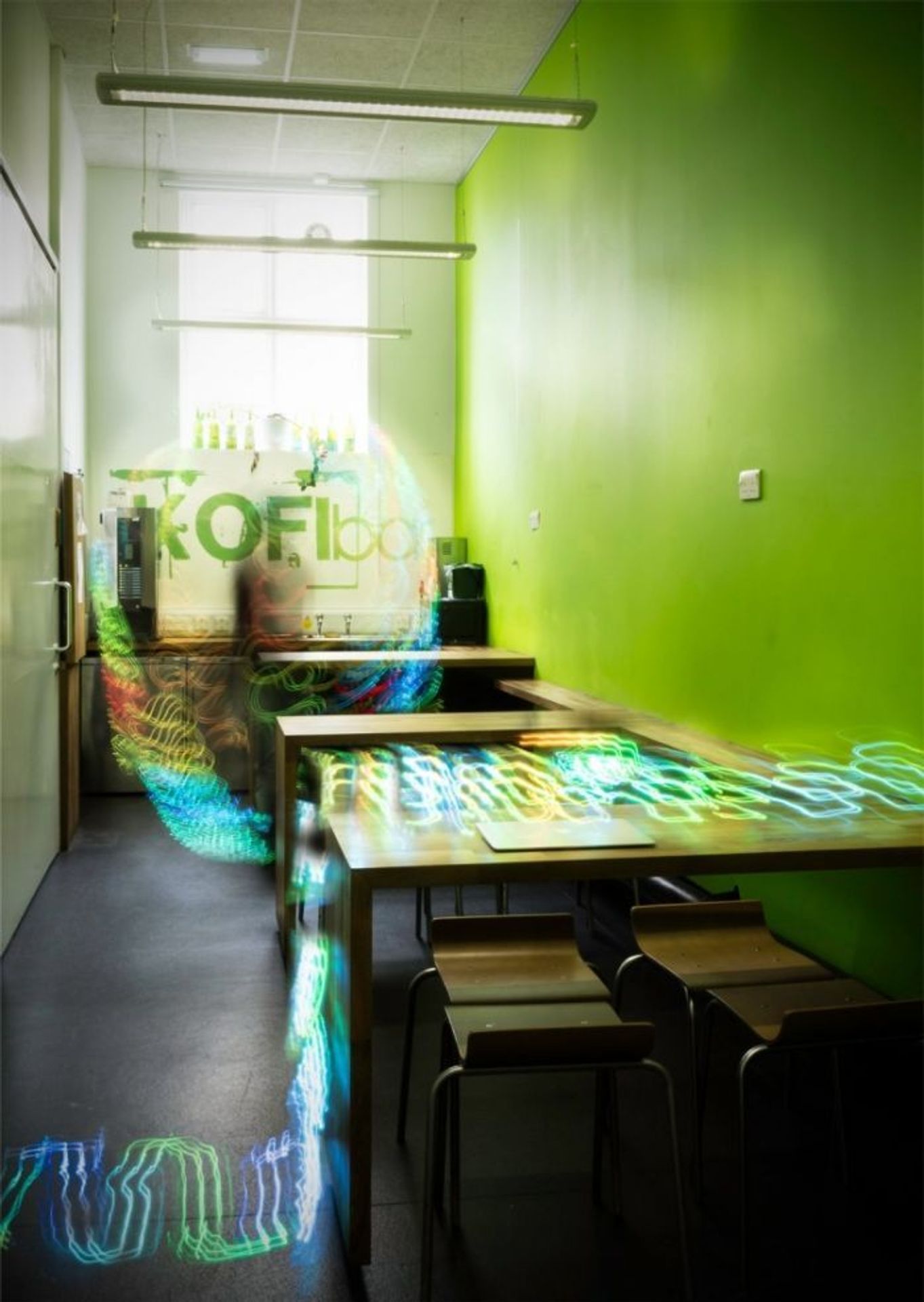 Muž vyfotil wi-fi záření - 6 - GALERIE: Muž vyfotil wi-fi záření (6/8)