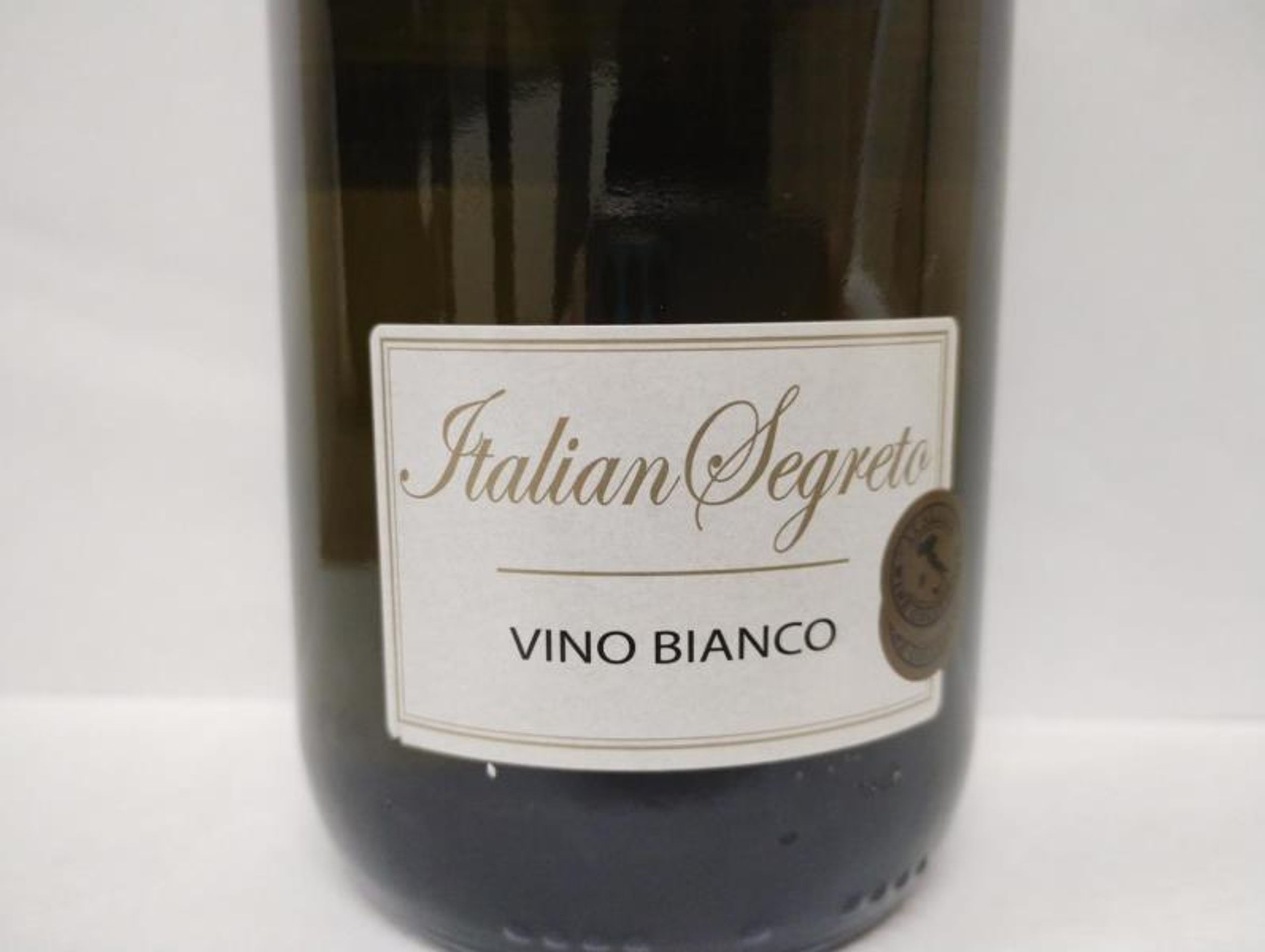 Vino bianco dry (Billa) - Inspekce varuje před víny z Tesca a Billy (5/11)