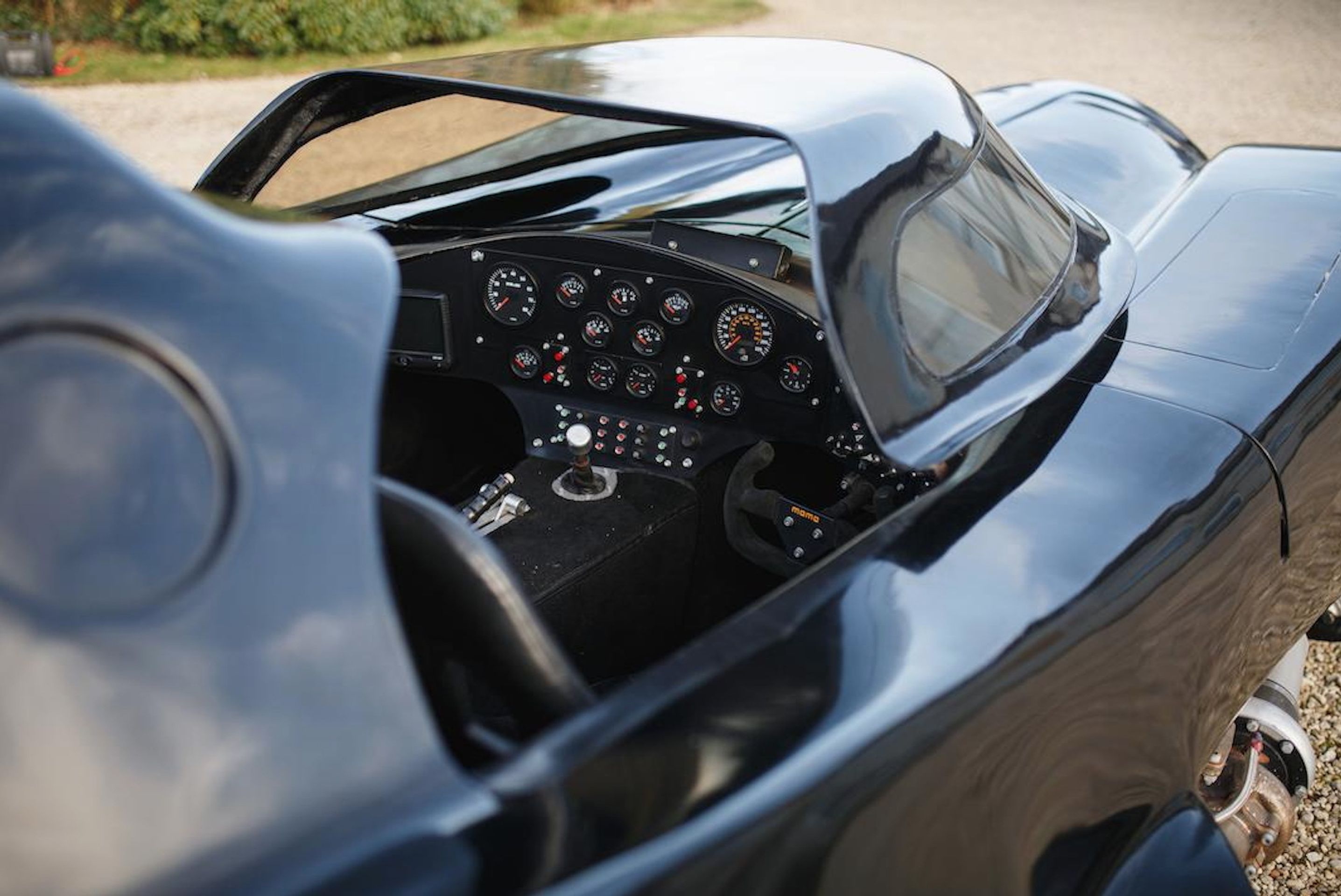 Batmobil je na prodej - 28 - Fotogalerie: Parádní replika ikonického Batmobilu (13/16)