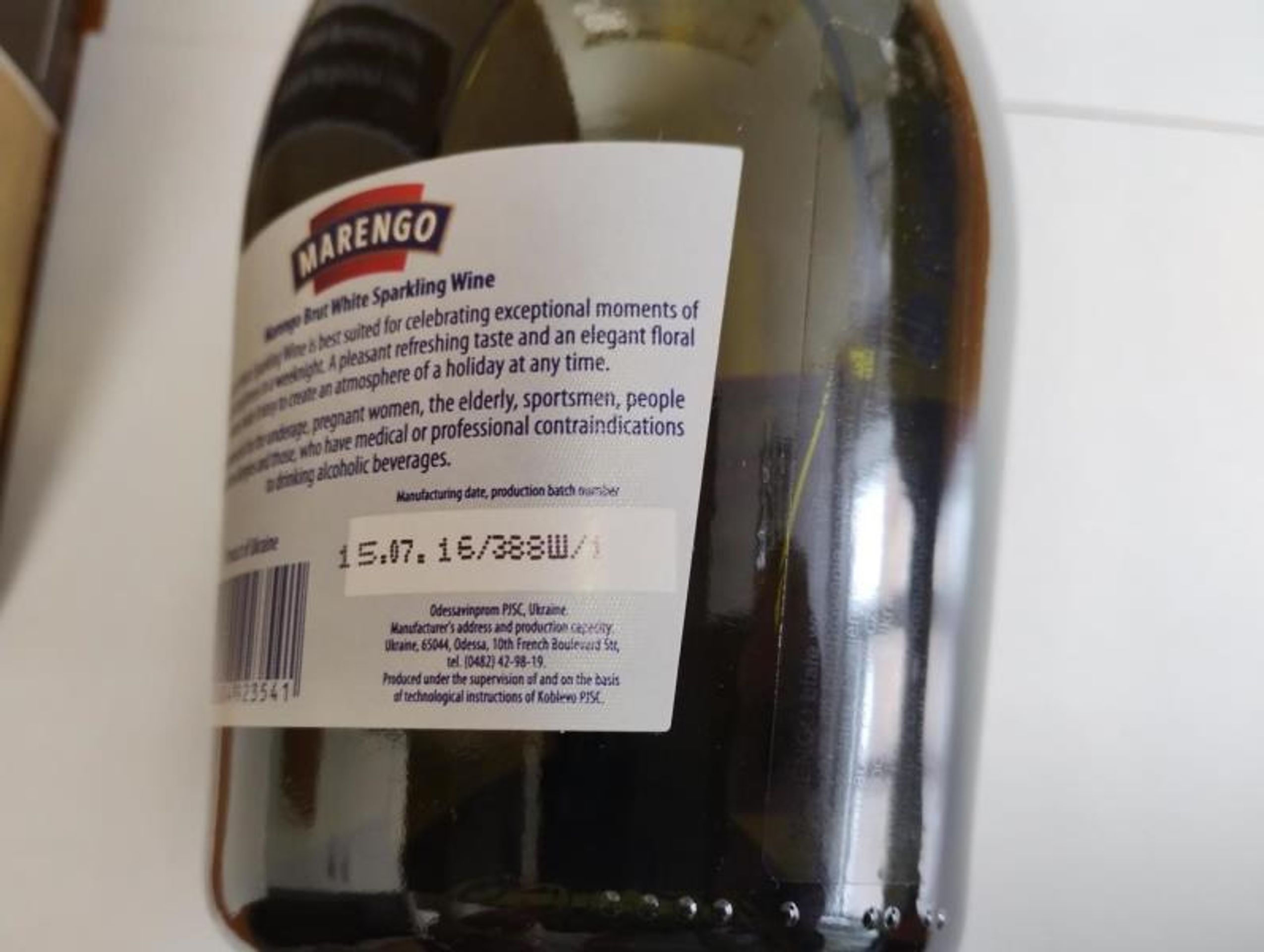 Marengo Brut White Sparkling Wine, země původu Ukrajina, alk. 11,5 % obj (5) - Závadné potraviny (6/34)
