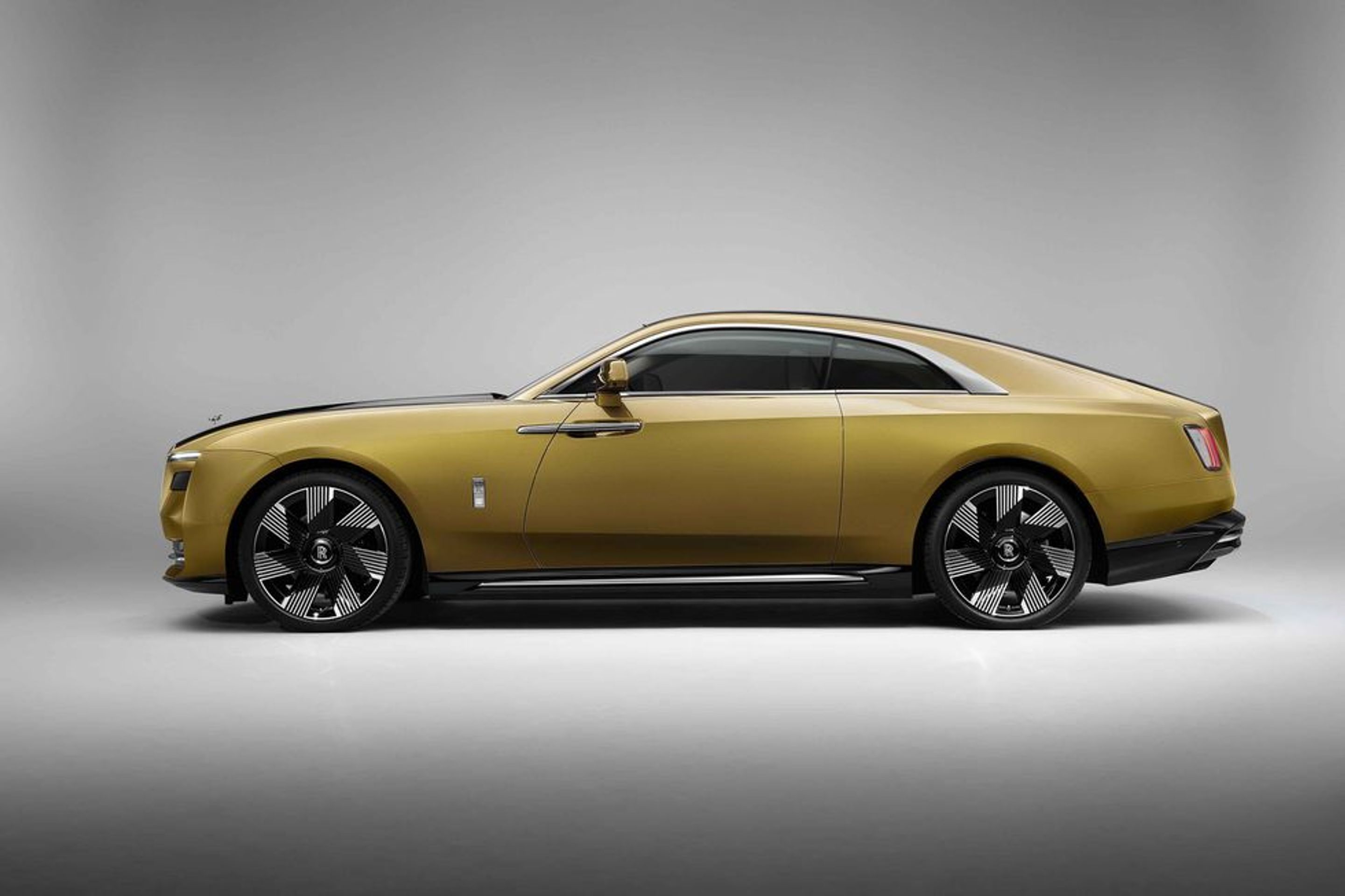 Elektrické kupé Rolls-Royce Spectre - Ultraluxusní elektrické kupé Rolls-Royce Spectre (2/15)