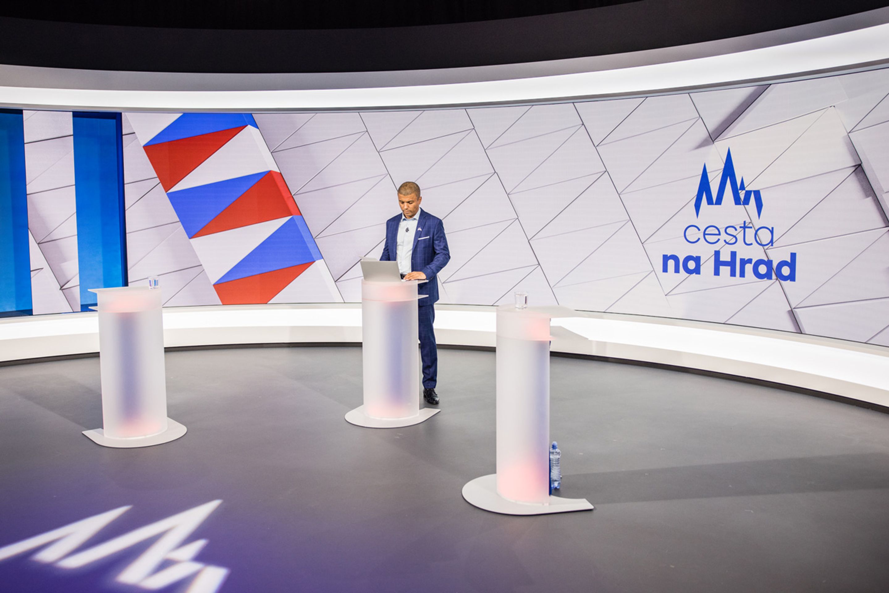 Debata kandidátů (11) - Debata kandidátů (12/17)