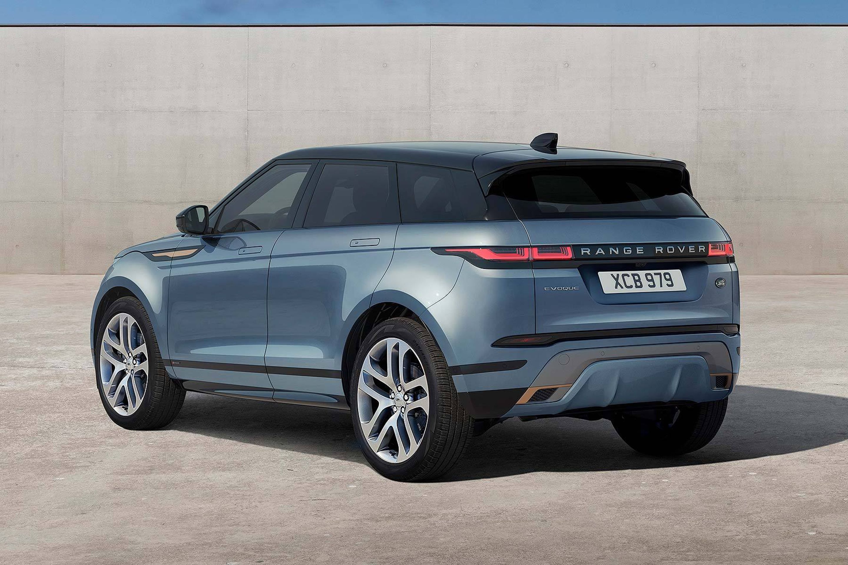 Nový Range Rover Evoque - 21 - Fotogalerie: Range Rover Evoque druhé generace (10/16)