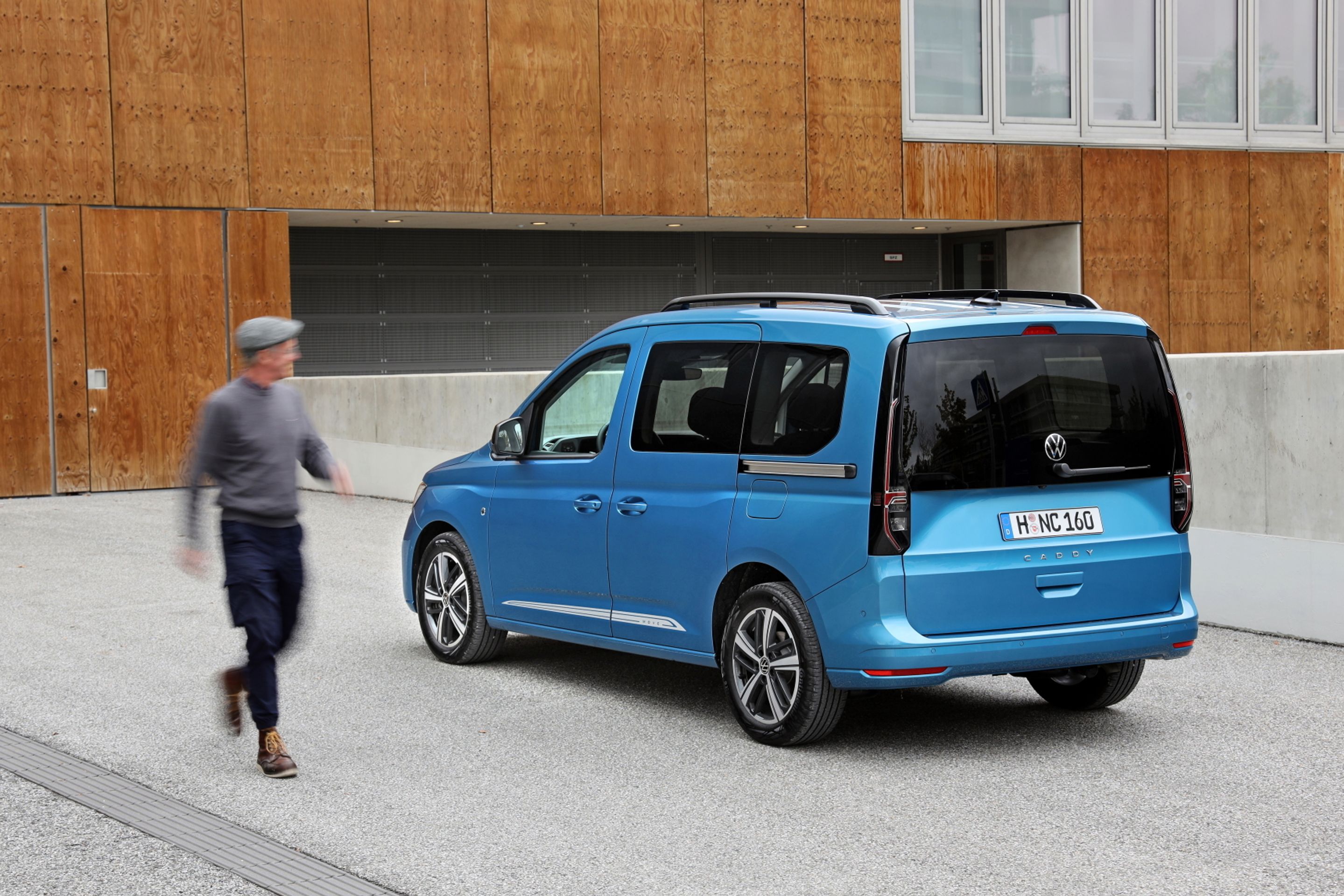 Volkswagen Caddy 5. generace - 37 - Fotogalerie: Nový Caddy jako dříč, obytňák i auto pro rodinu (19/43)