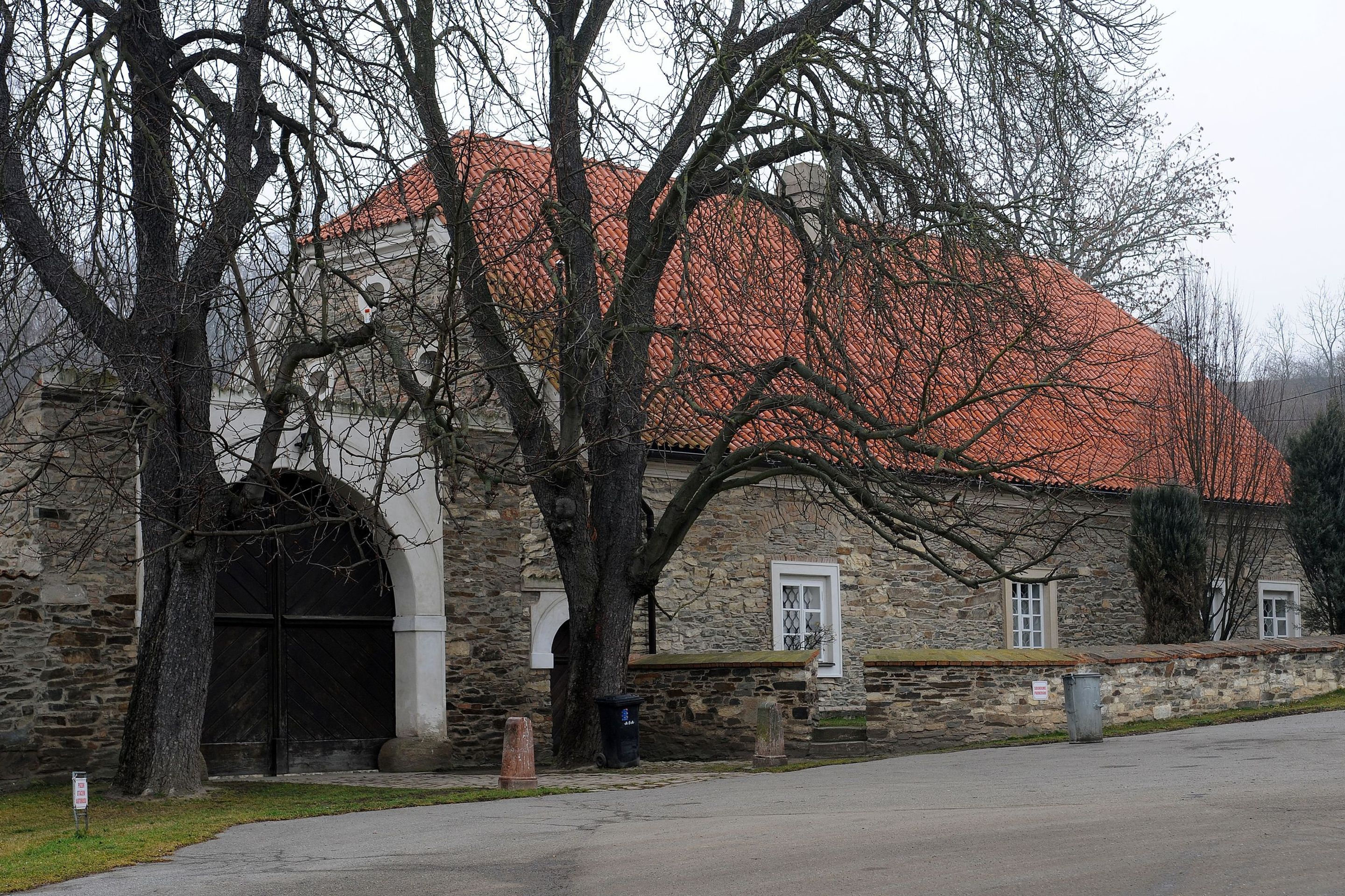 Dům Petra Hapky na Okoři - 2 - Dům Petra Hapky na Okoři (1/8)