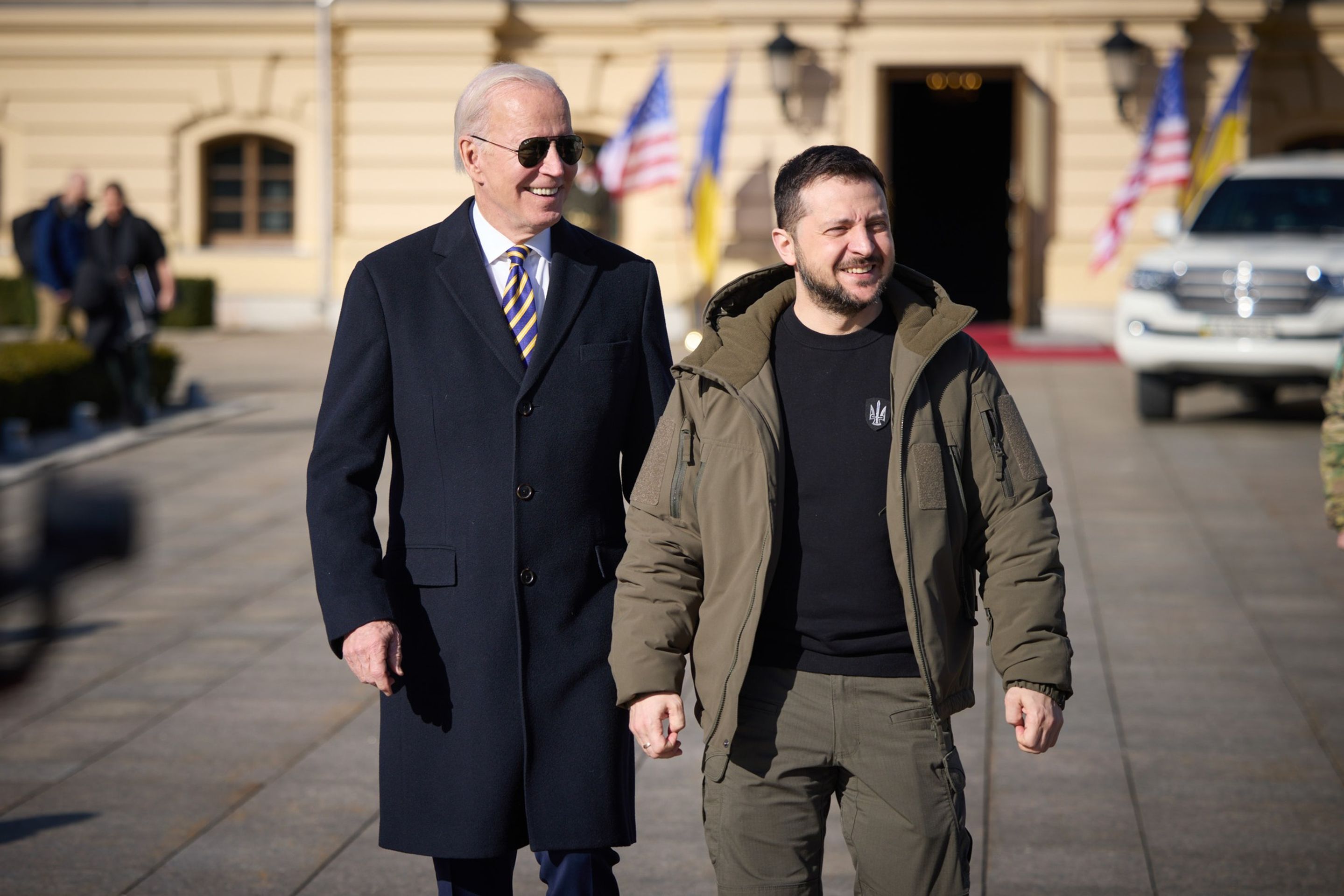 Joe Biden Volodymyr Zelenskyj - Prezident Joe Biden navštívil Ukrajinu (1/19)