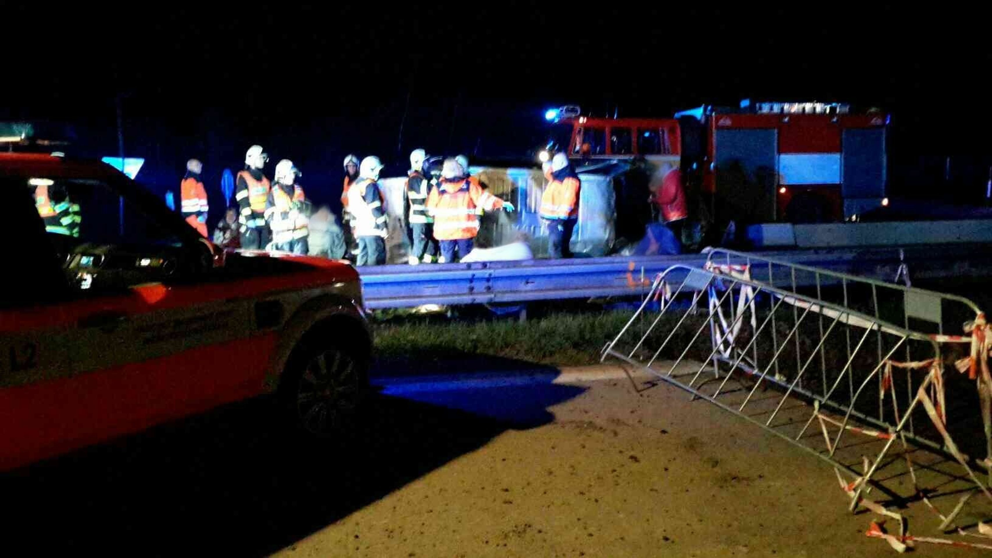 Nehoda s 6 zraněnými u Domašova - 1 - GALERIE: Nehoda s 6 zraněnými u Domašova (3/3)