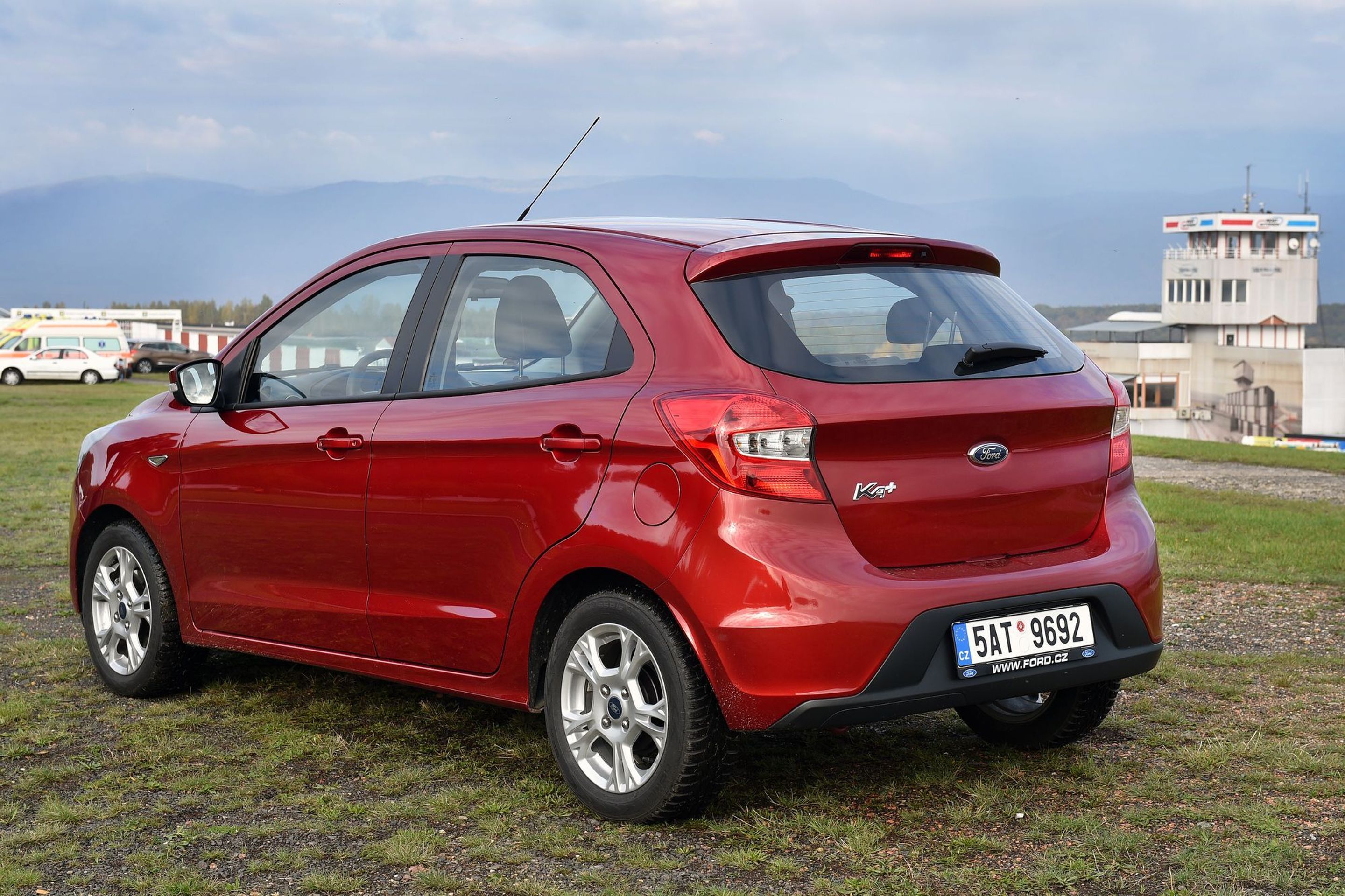 Ford KA+ - 10 - GALERIE: Ford KA+ (5/10)