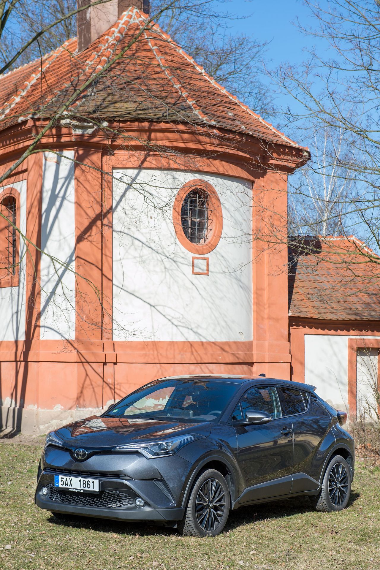 Toyota C-HR - 11 - GALERIE: Toyota C-HR (3/12)